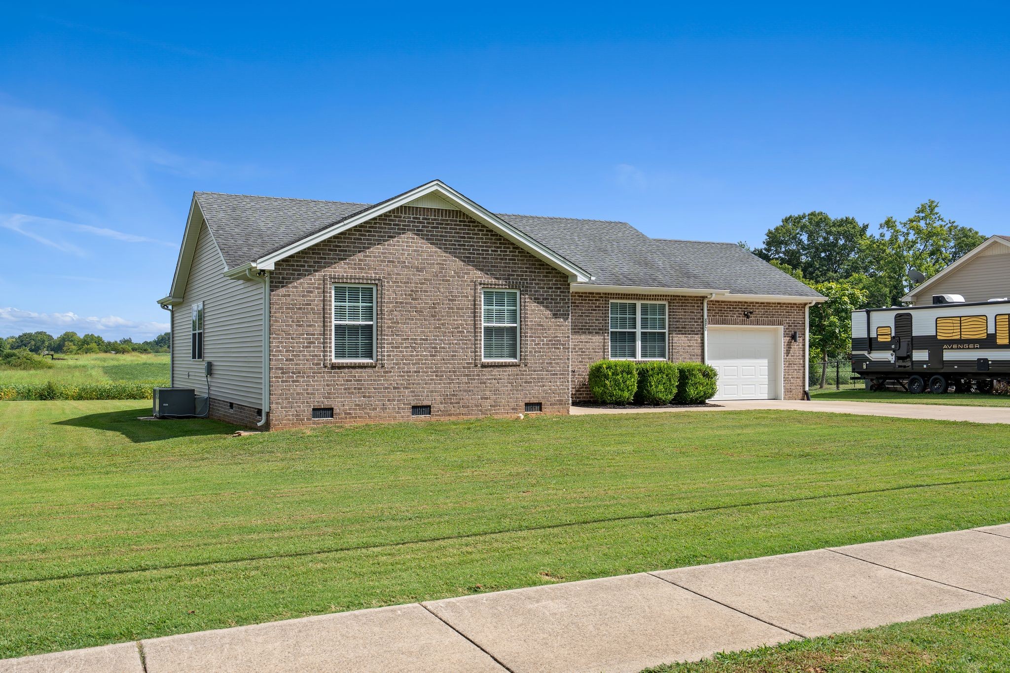 697 Portland Blvd, Portland, TN 37148