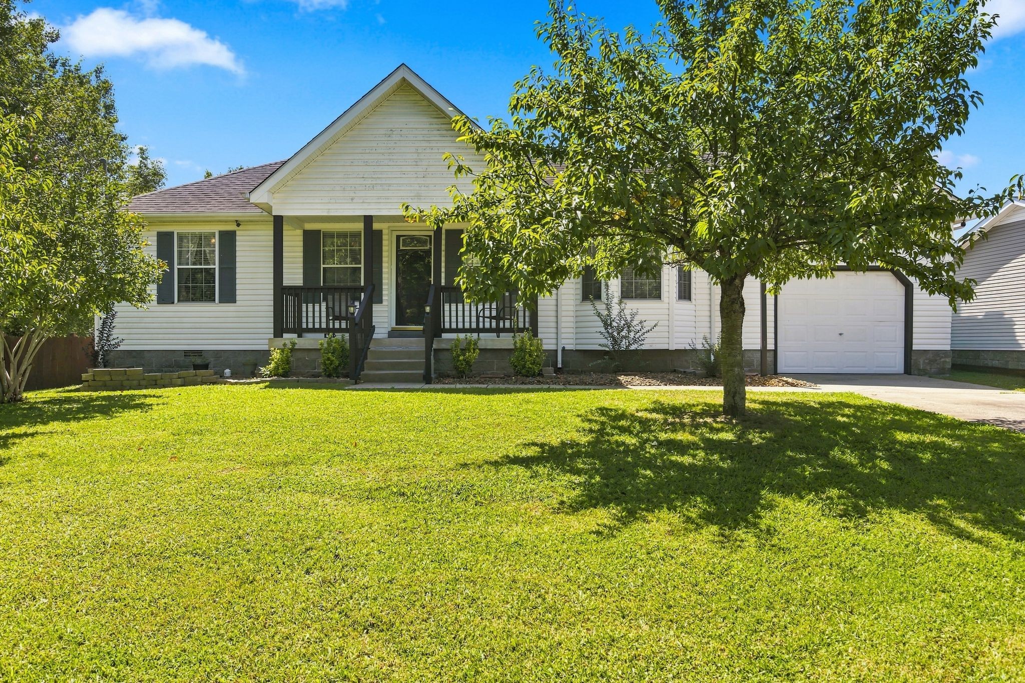 128 Jones Mill Rd, La Vergne, TN 37086