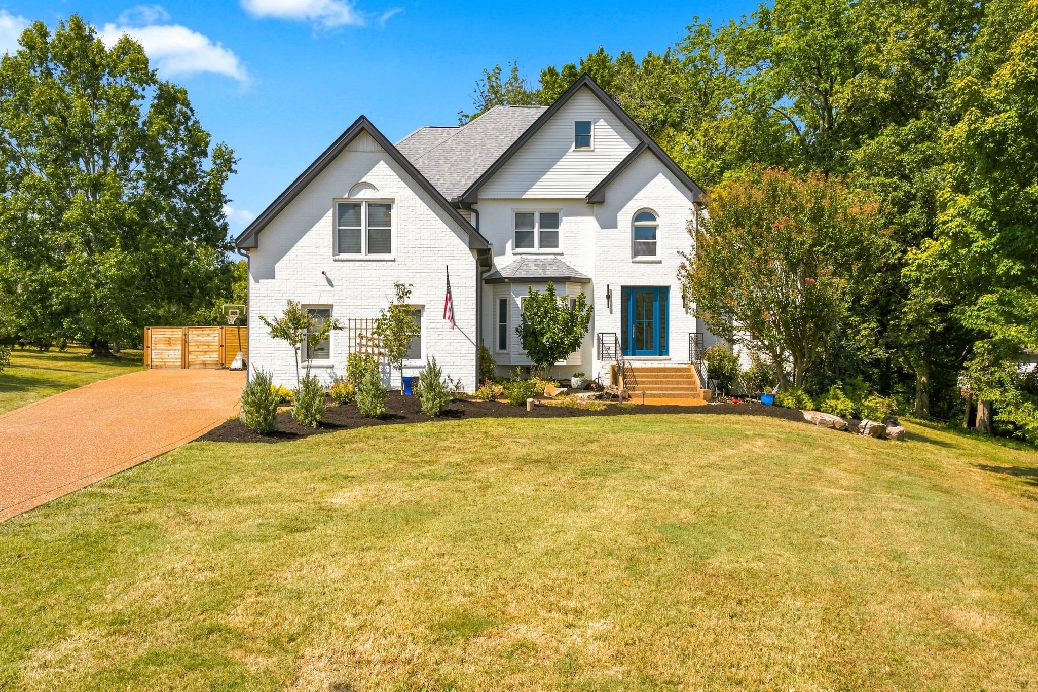 1004 Cross Creek Ct, Hendersonville, TN 37075