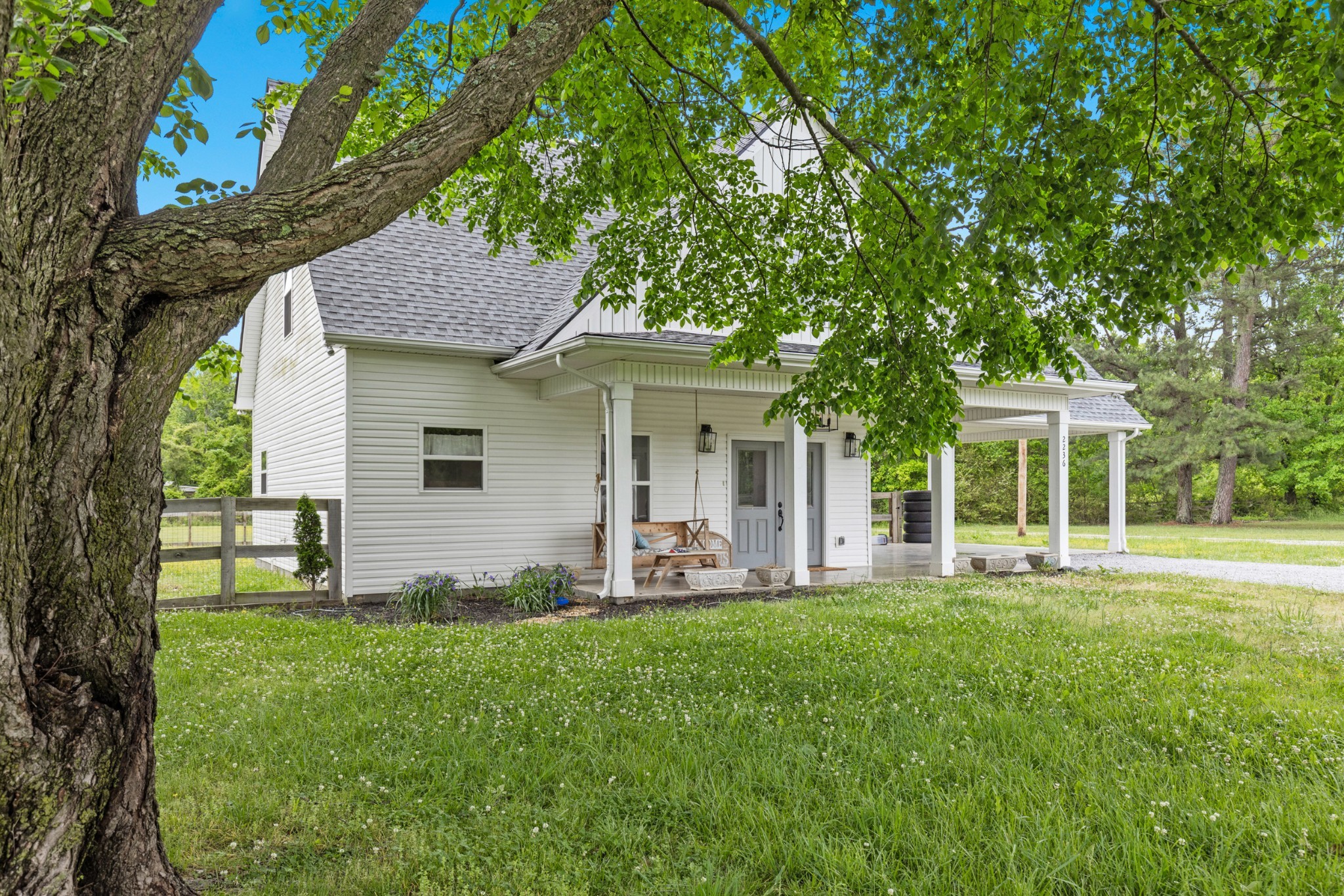2236 Old Washington Rd, Cedar Hill, TN 37032