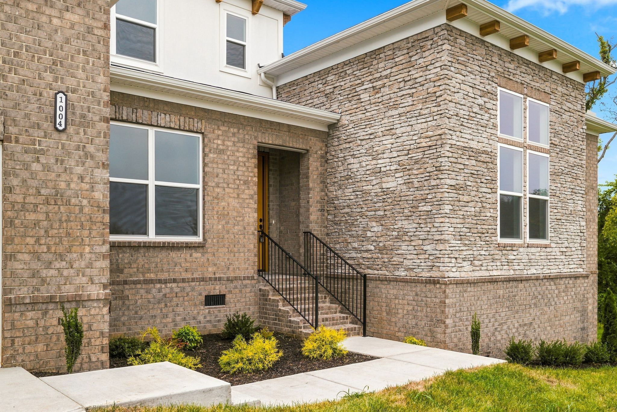 1004 Tiane Trl, Gallatin, TN 37066