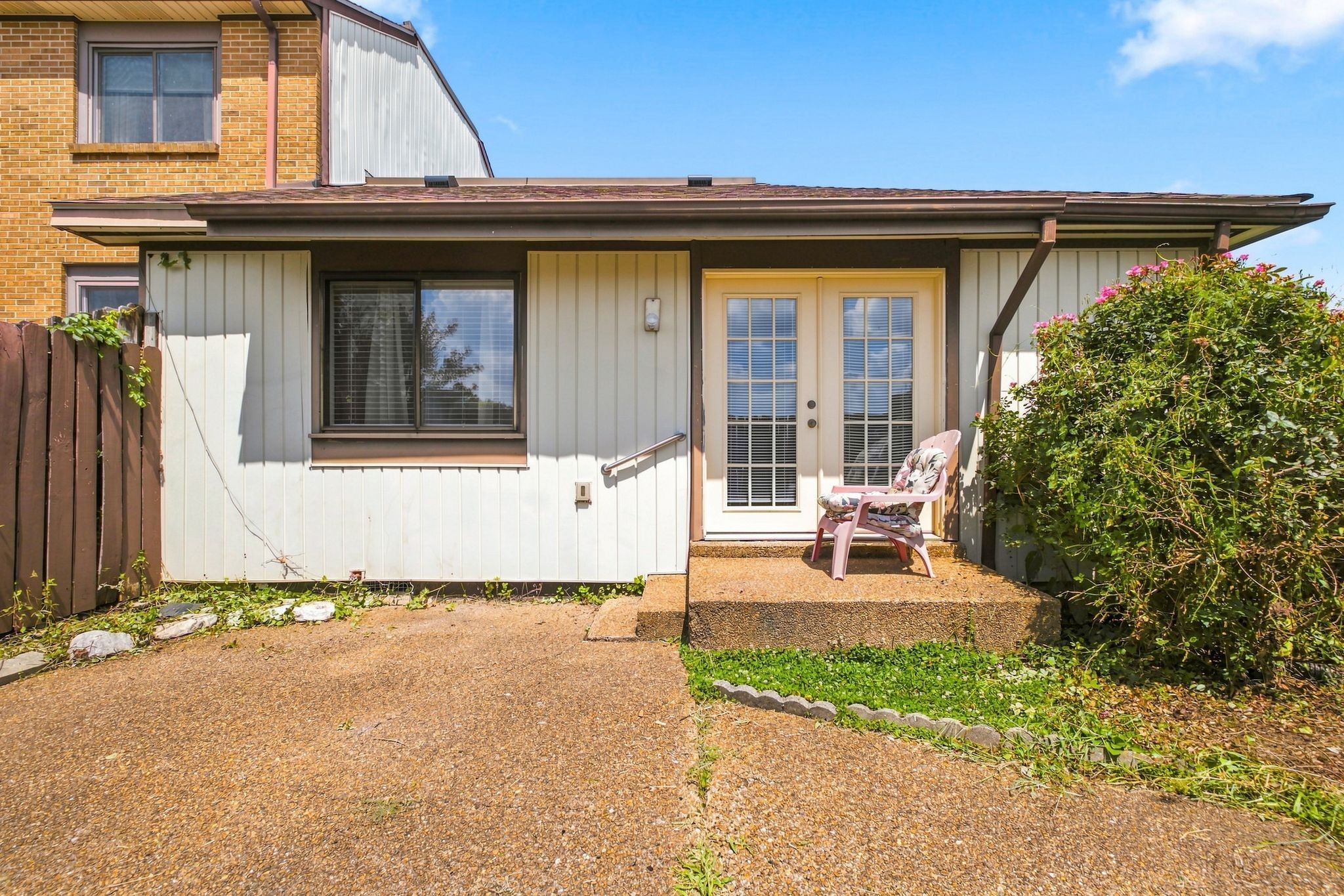 1040 Heritage Dr, Madison, TN 37115