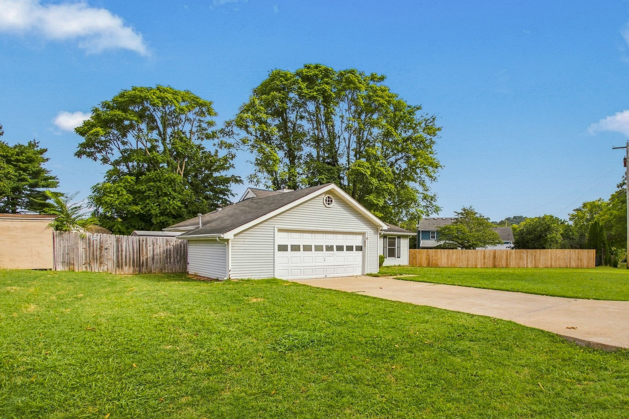 1904 Gettysburg Ln, Columbia, TN 38401