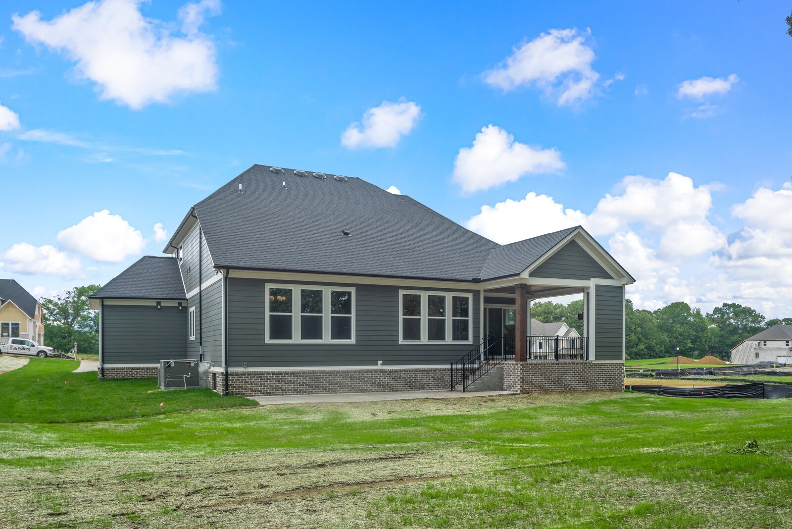7243 Woodruff Dr, Fairview, TN 37062