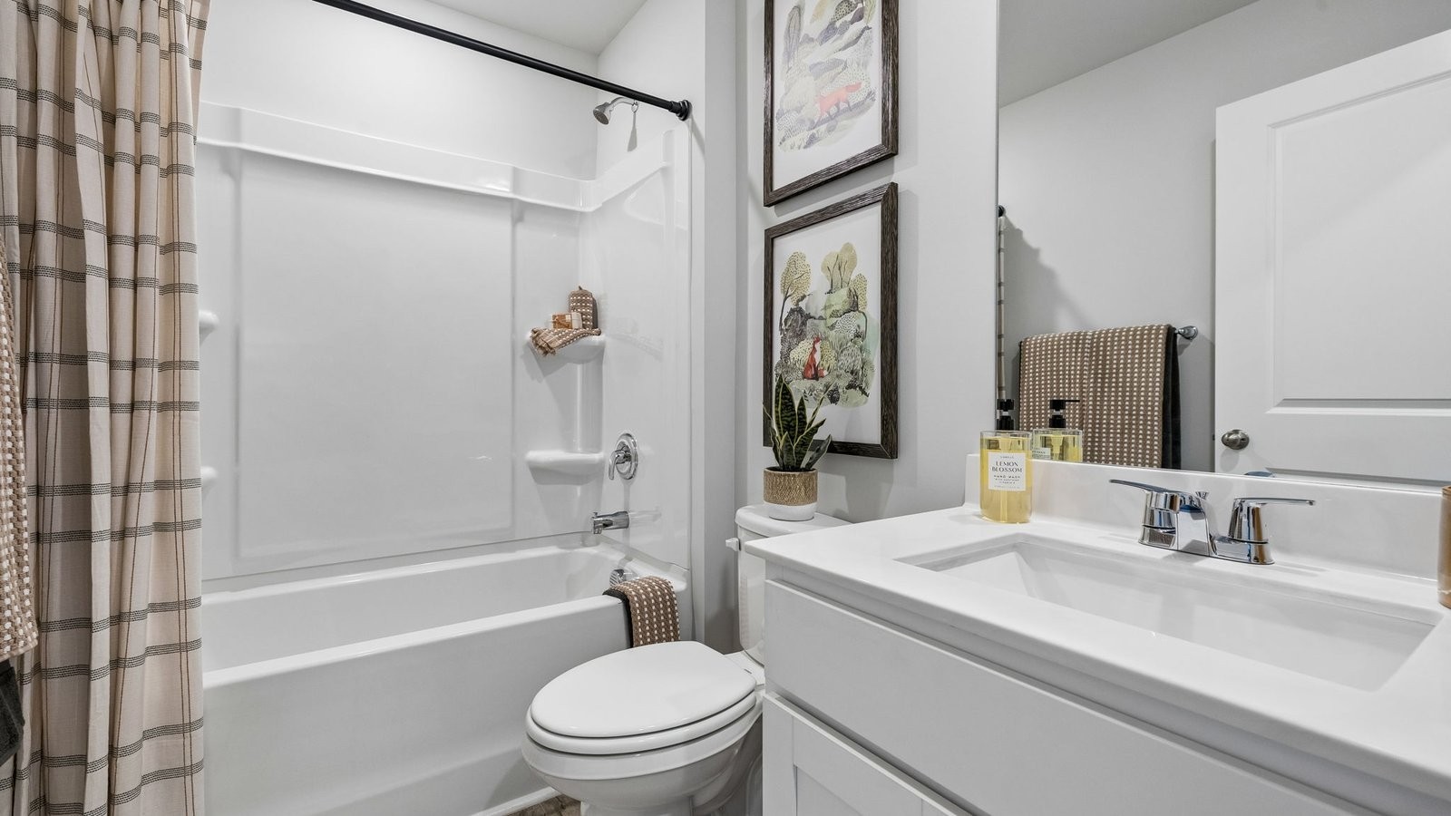 4048 Amelia Ln, White House, TN 37188
