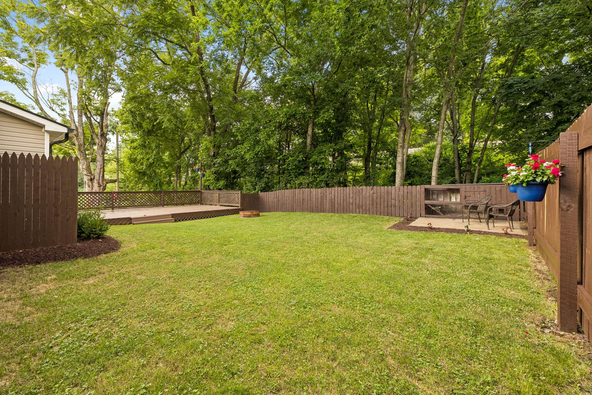 200 Cullum Ave, Dickson, TN 37055