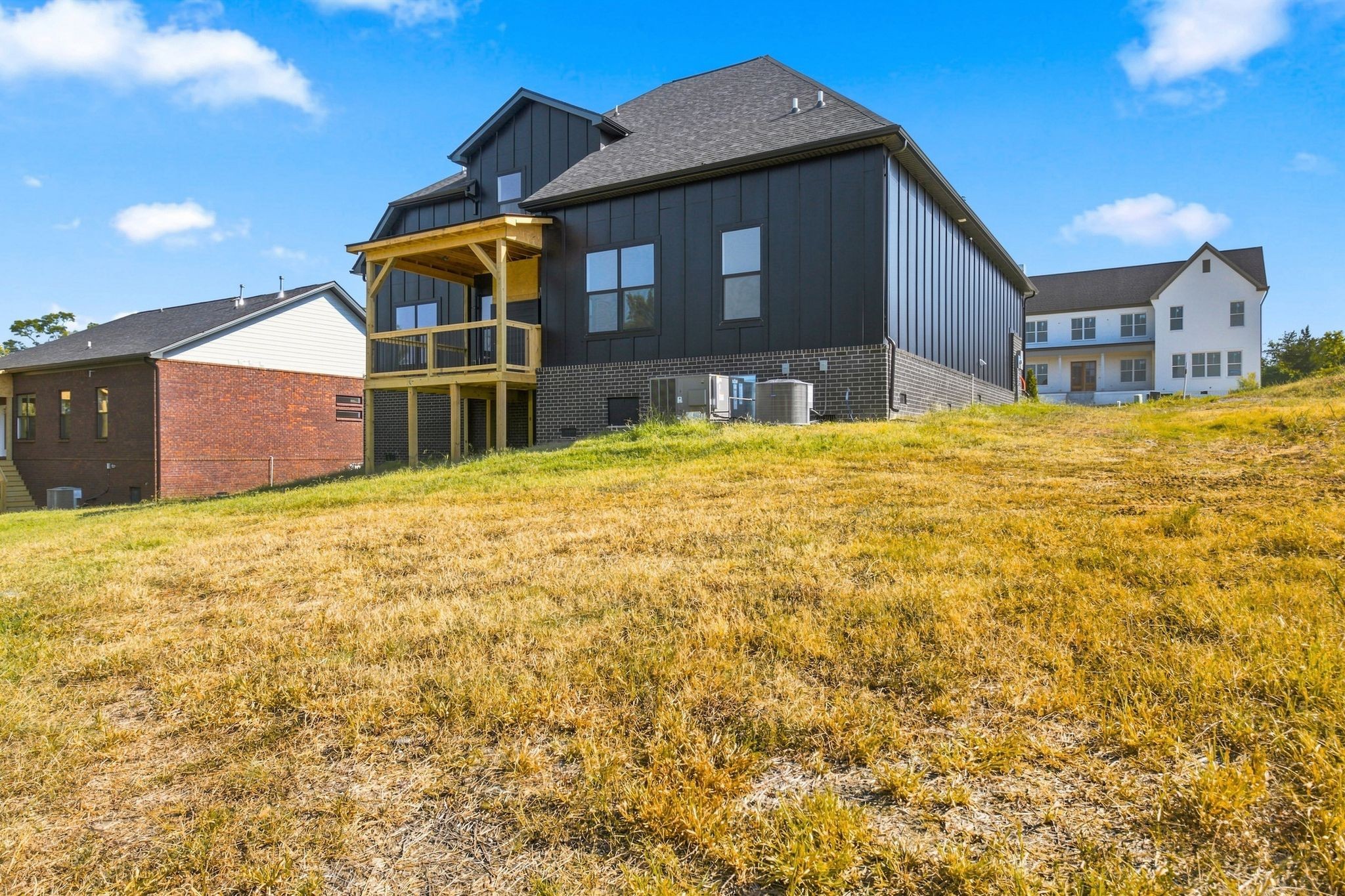 1008 Tiane Trl, Gallatin, TN 37066