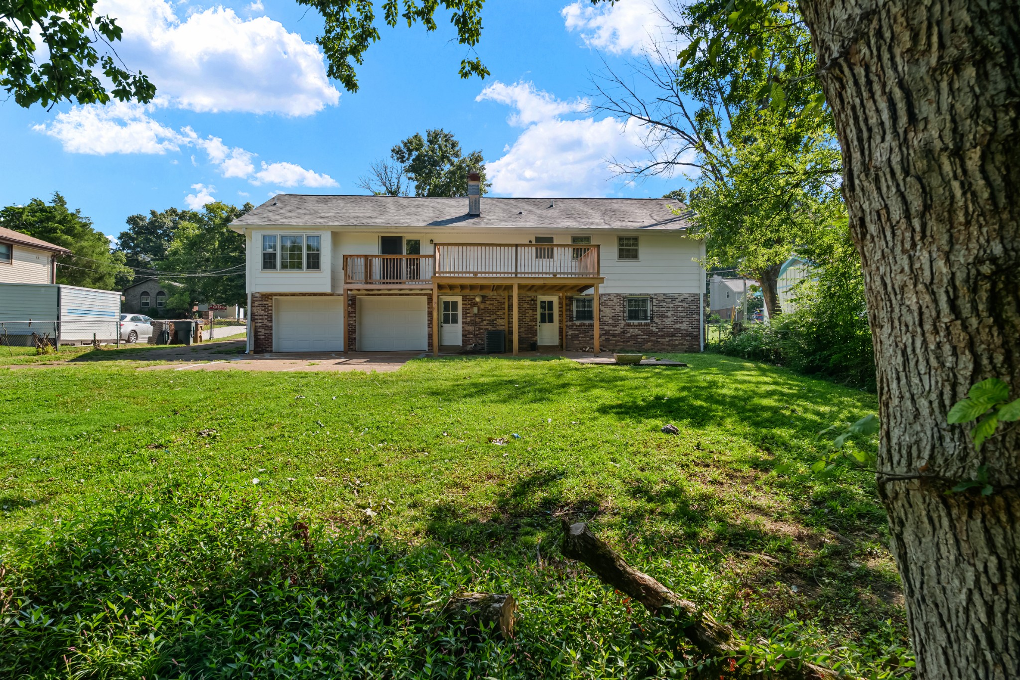 557 Castlegate Dr, Nashville, TN 37217