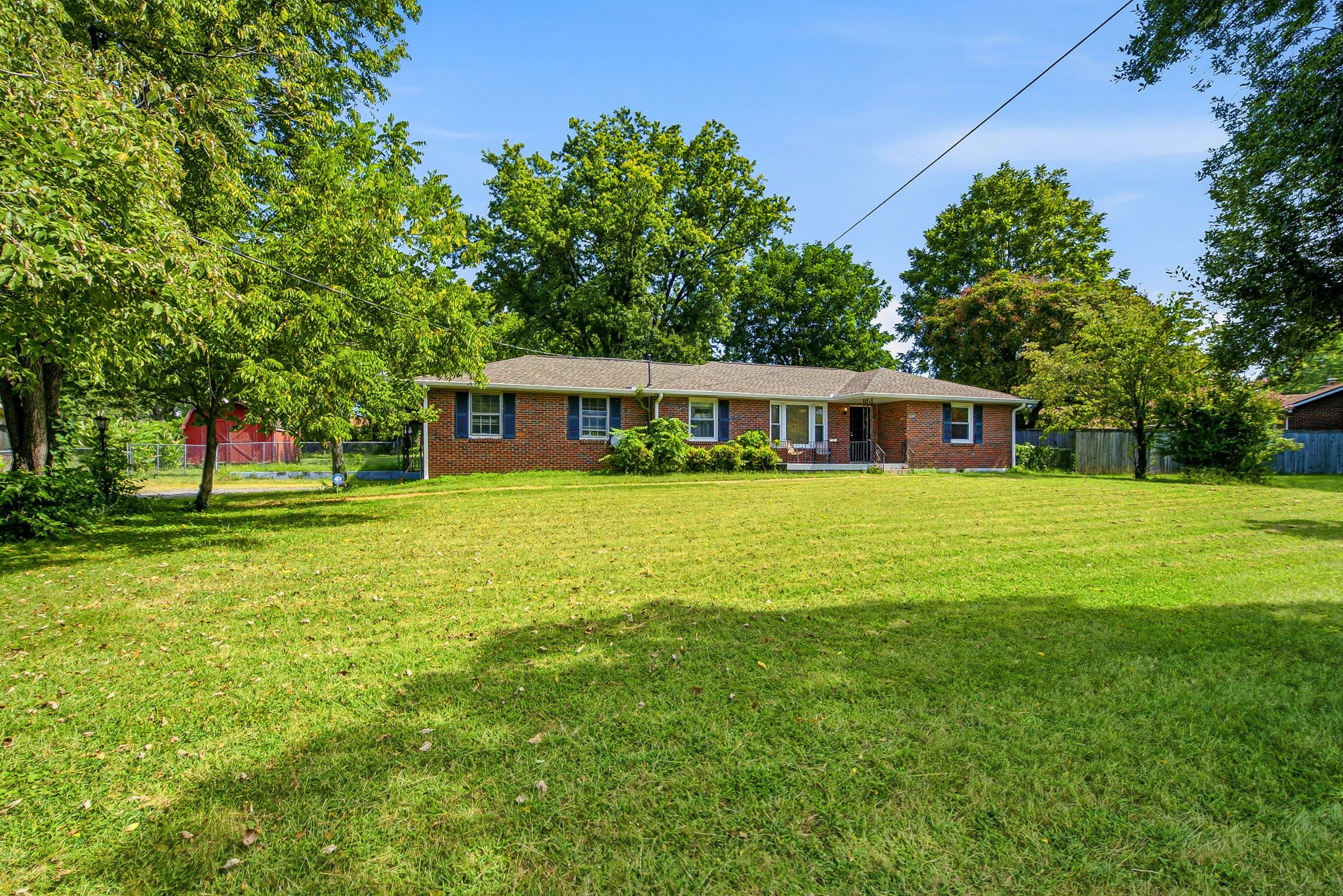 2952 Hillhurst Dr, Nashville, TN 37207