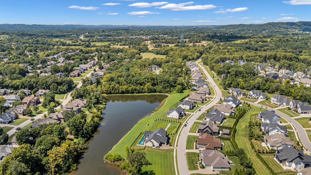 4573 Majestic Meadows Dr, Arrington, TN 37014