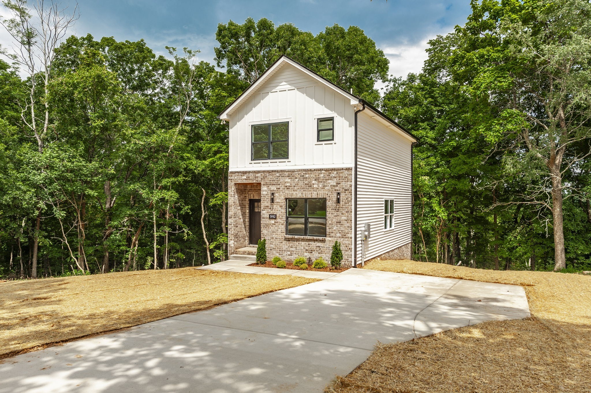 5982 Greer Rd, Goodlettsville, TN 37072