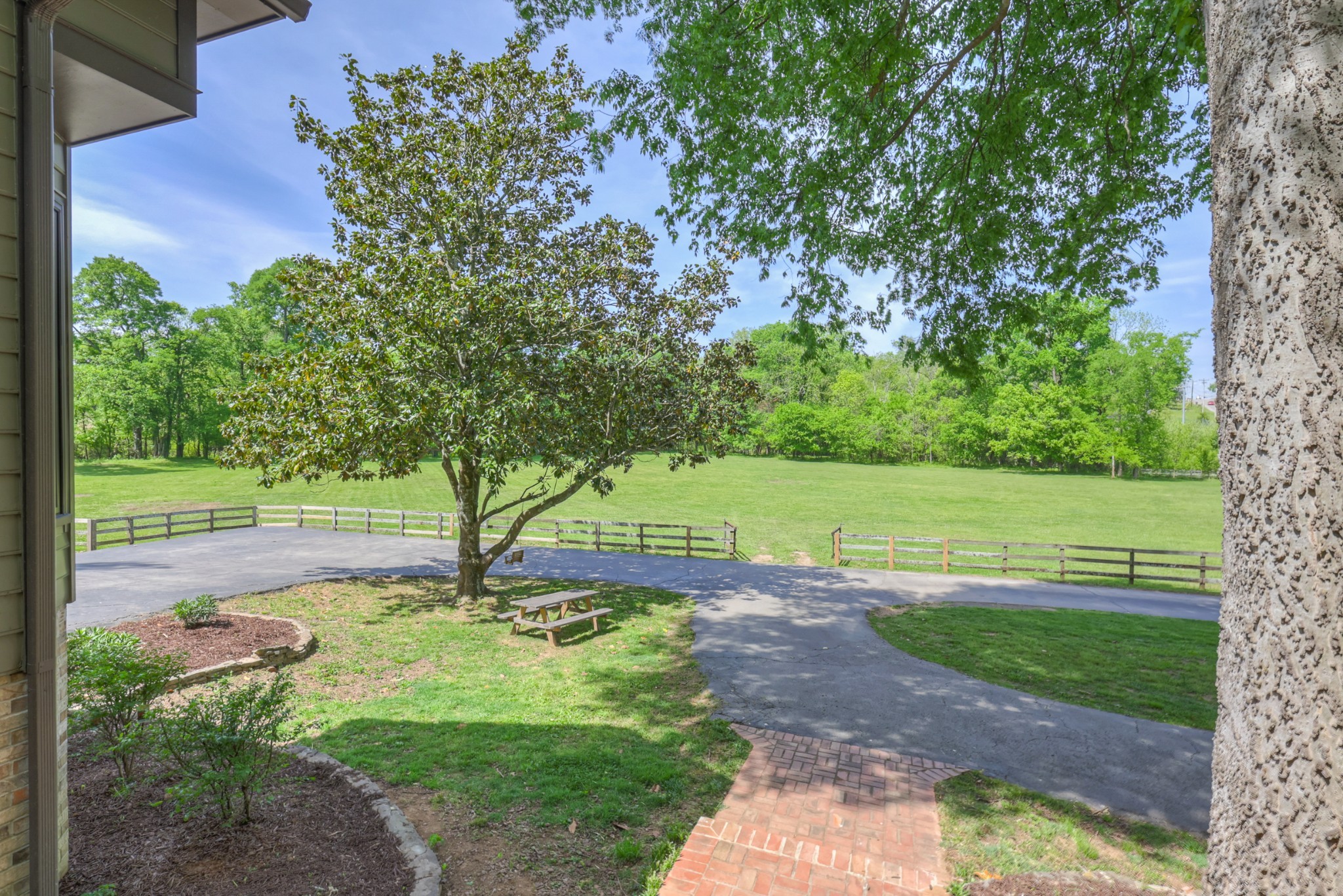 2153 Williamsport Pike, Columbia, TN 38401
