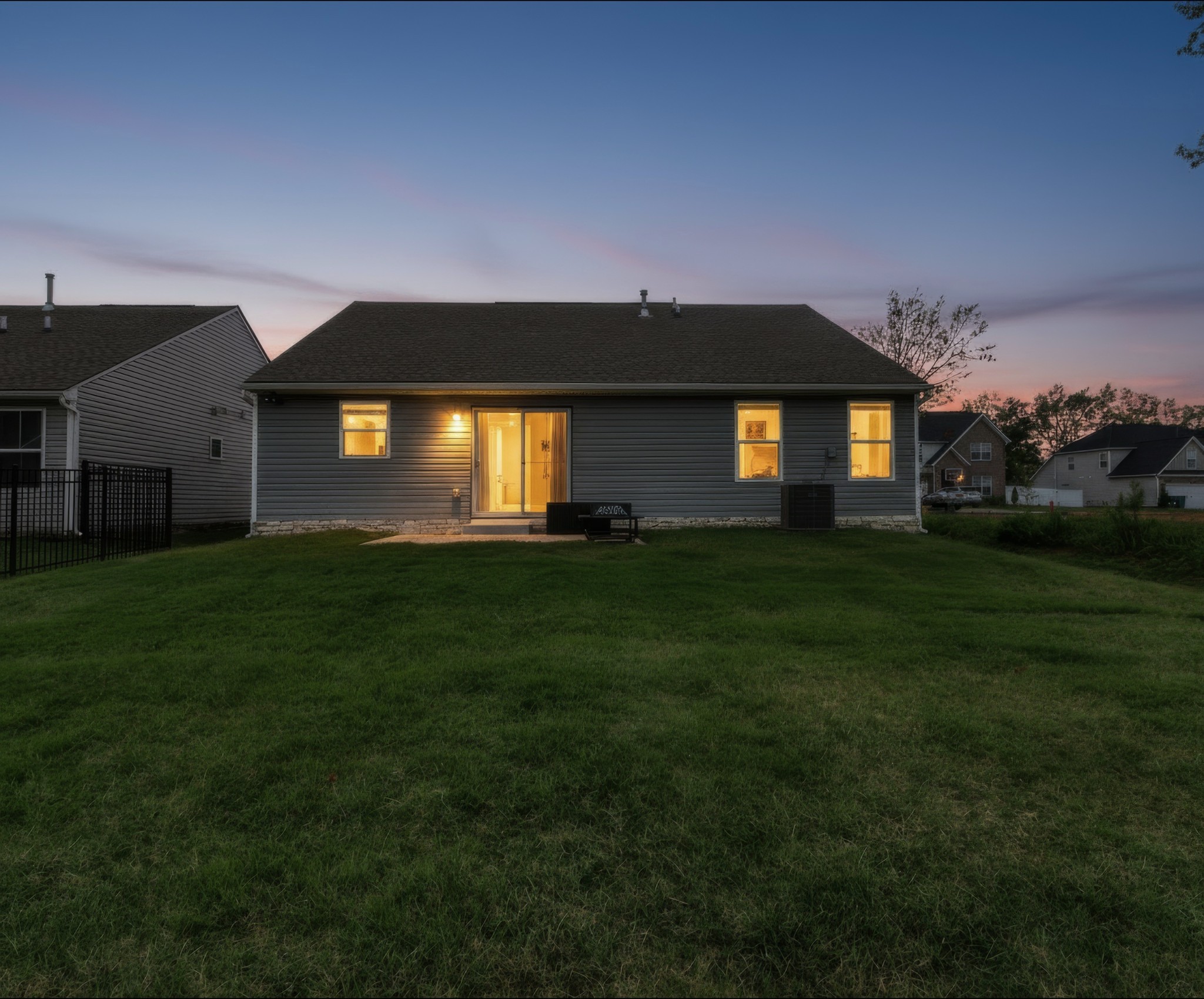 430 Saddleview Dr, White House, TN 37188