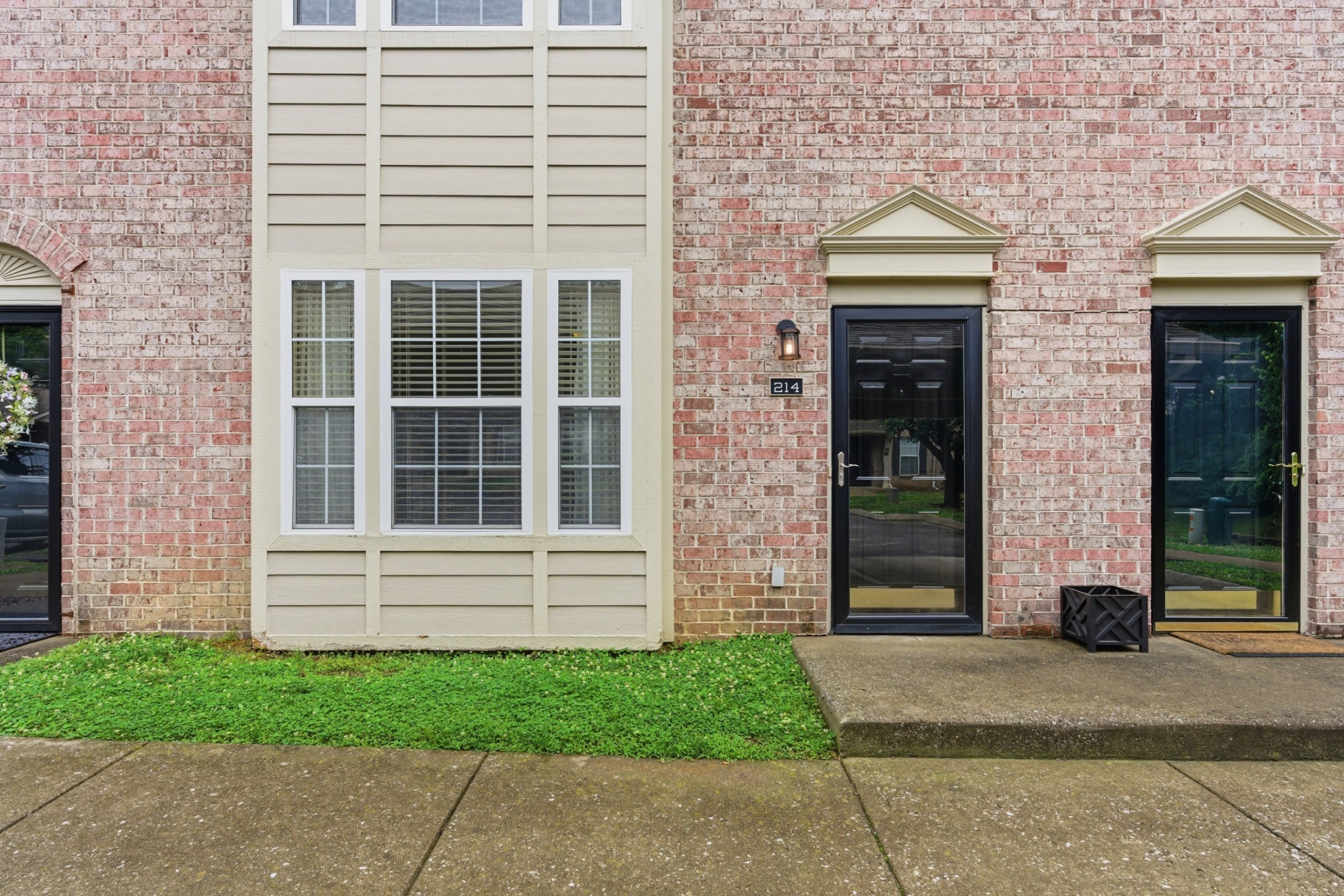 7241 Highway 70 S #214, Nashville, TN 37221