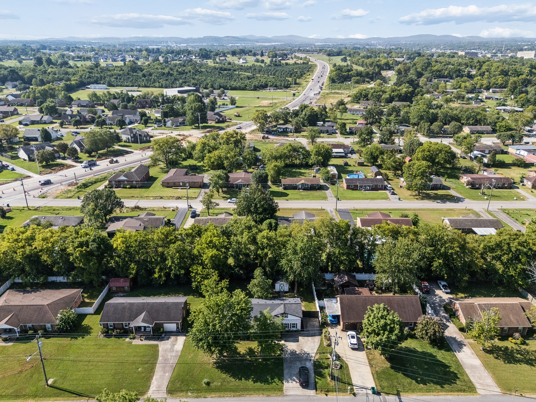 440 Lealand Ln, Lebanon, TN 37087