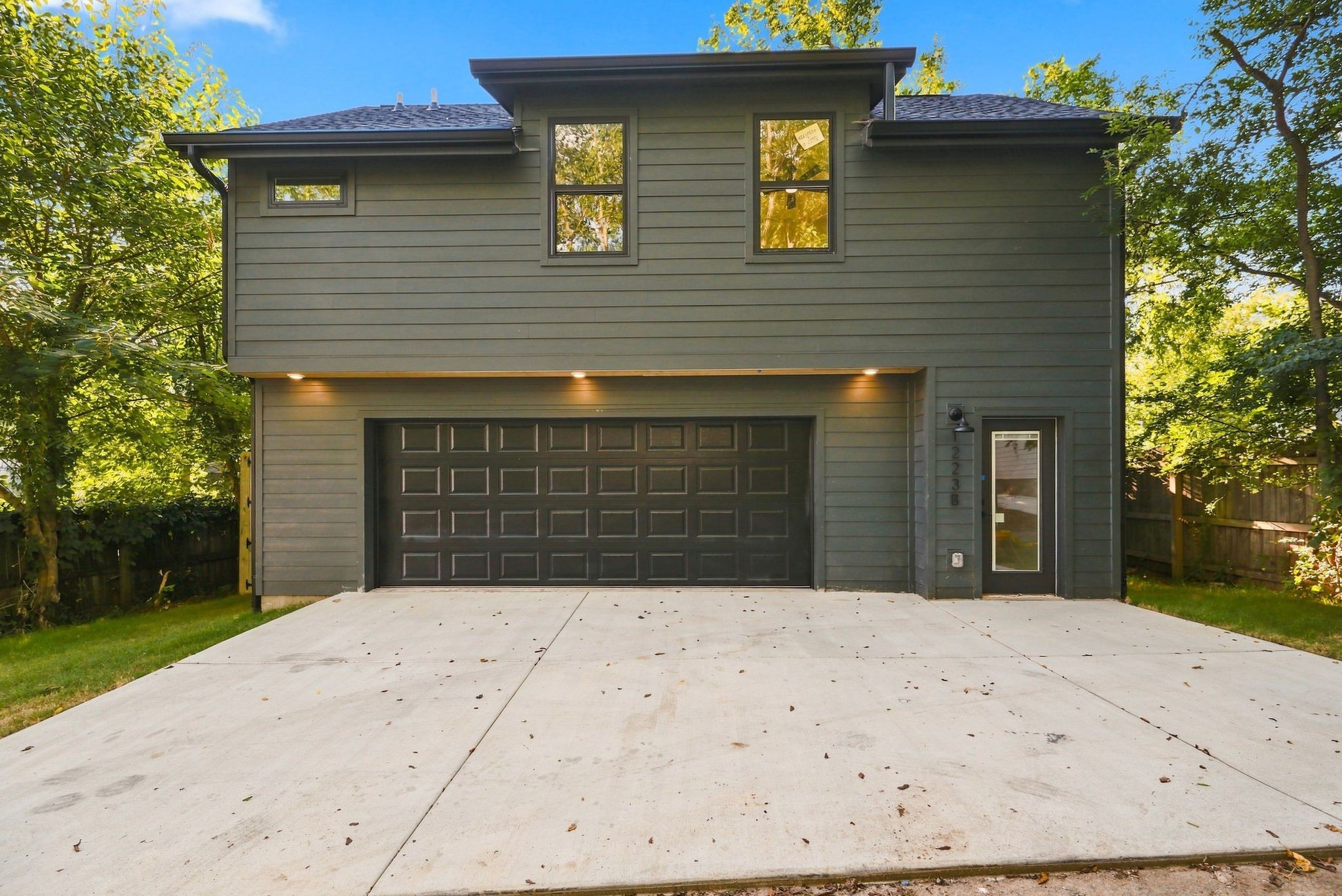 1223 N 2nd St, Nashville, TN 37207