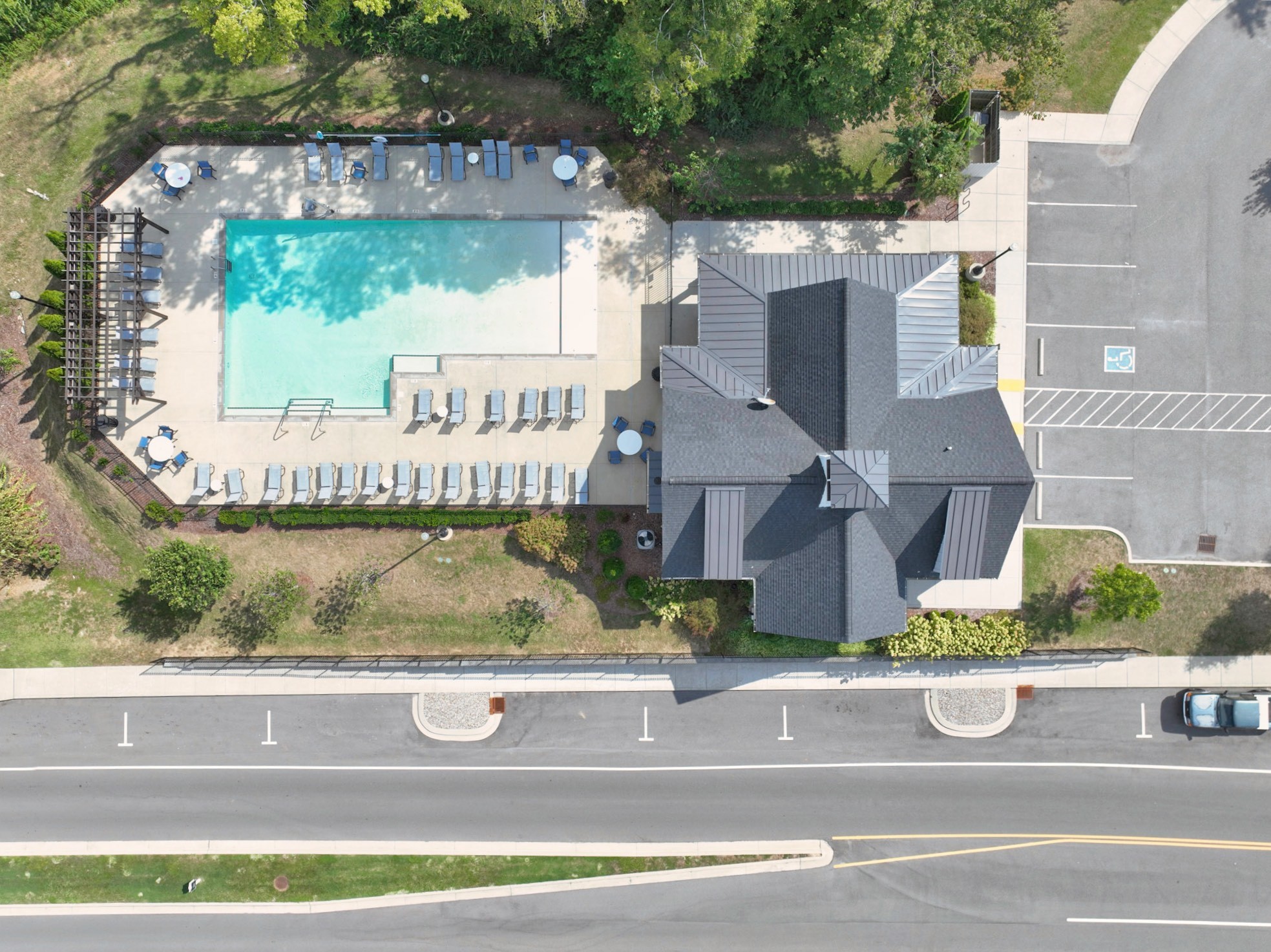398 Triple Crown Cir, Gallatin, TN 37066