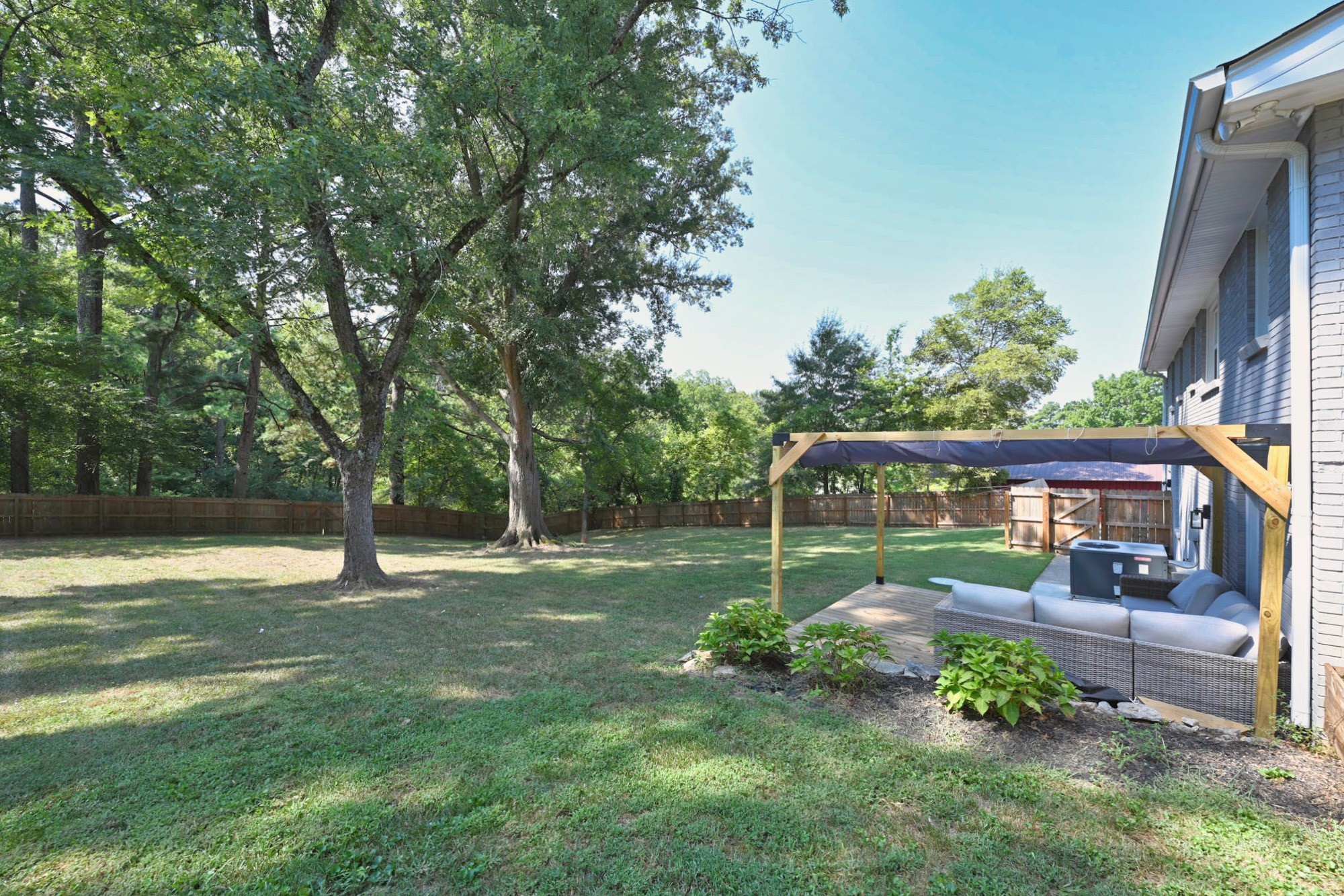 710 Overlook Dr, Mount Juliet, TN 37122