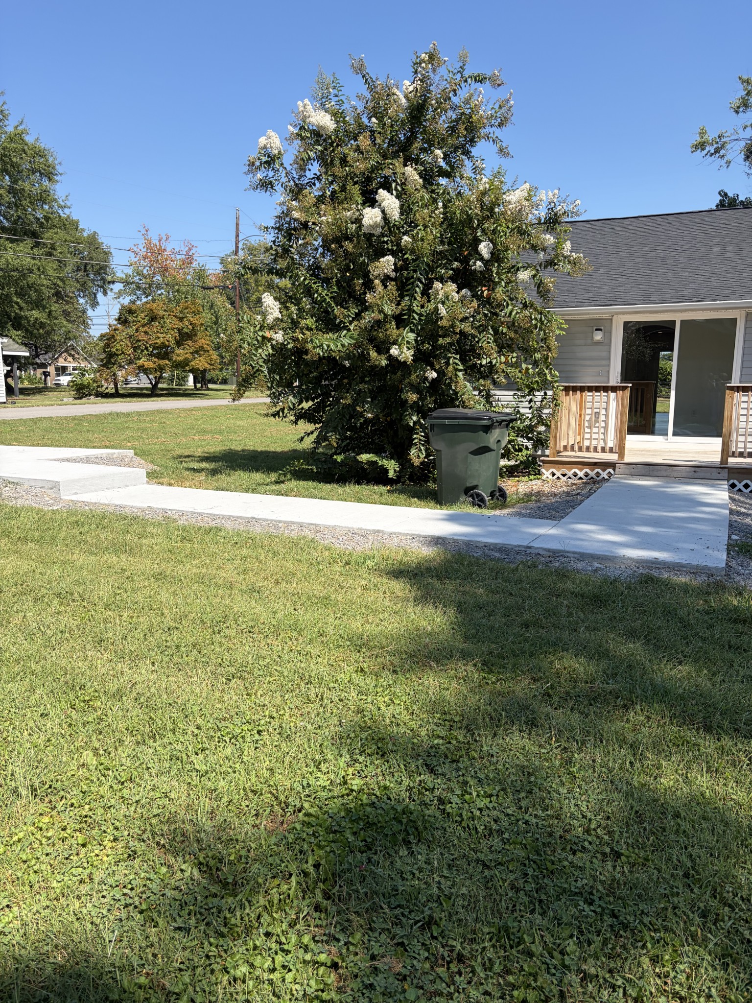 203 Coles Ferry Rd, Gallatin, TN 37066