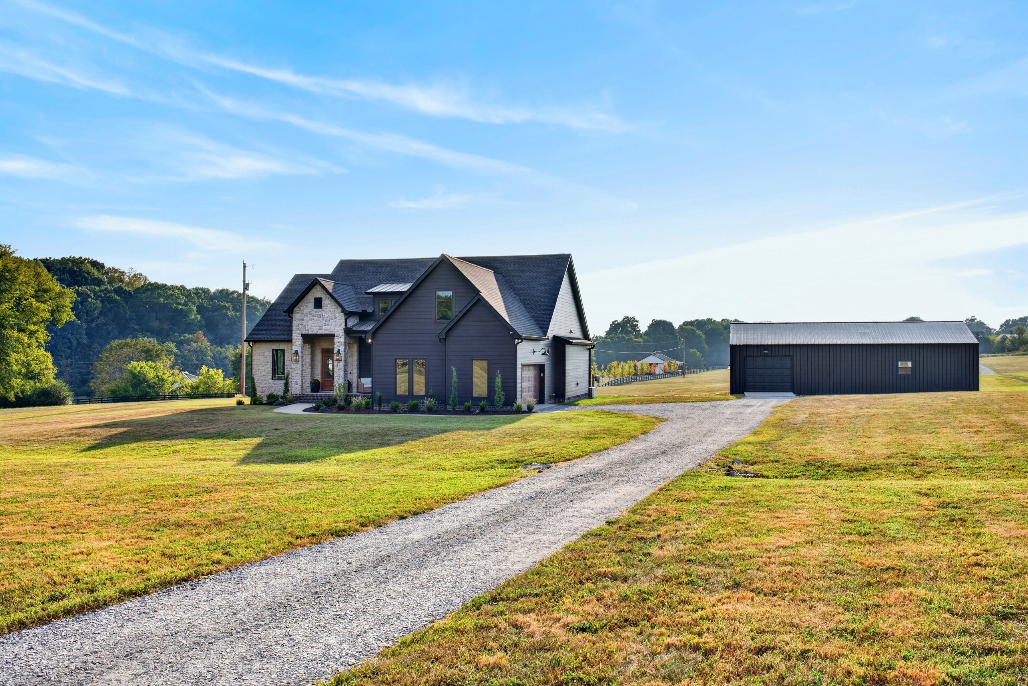 1147 Maxwell Branch Rd, Cottontown, TN 37048
