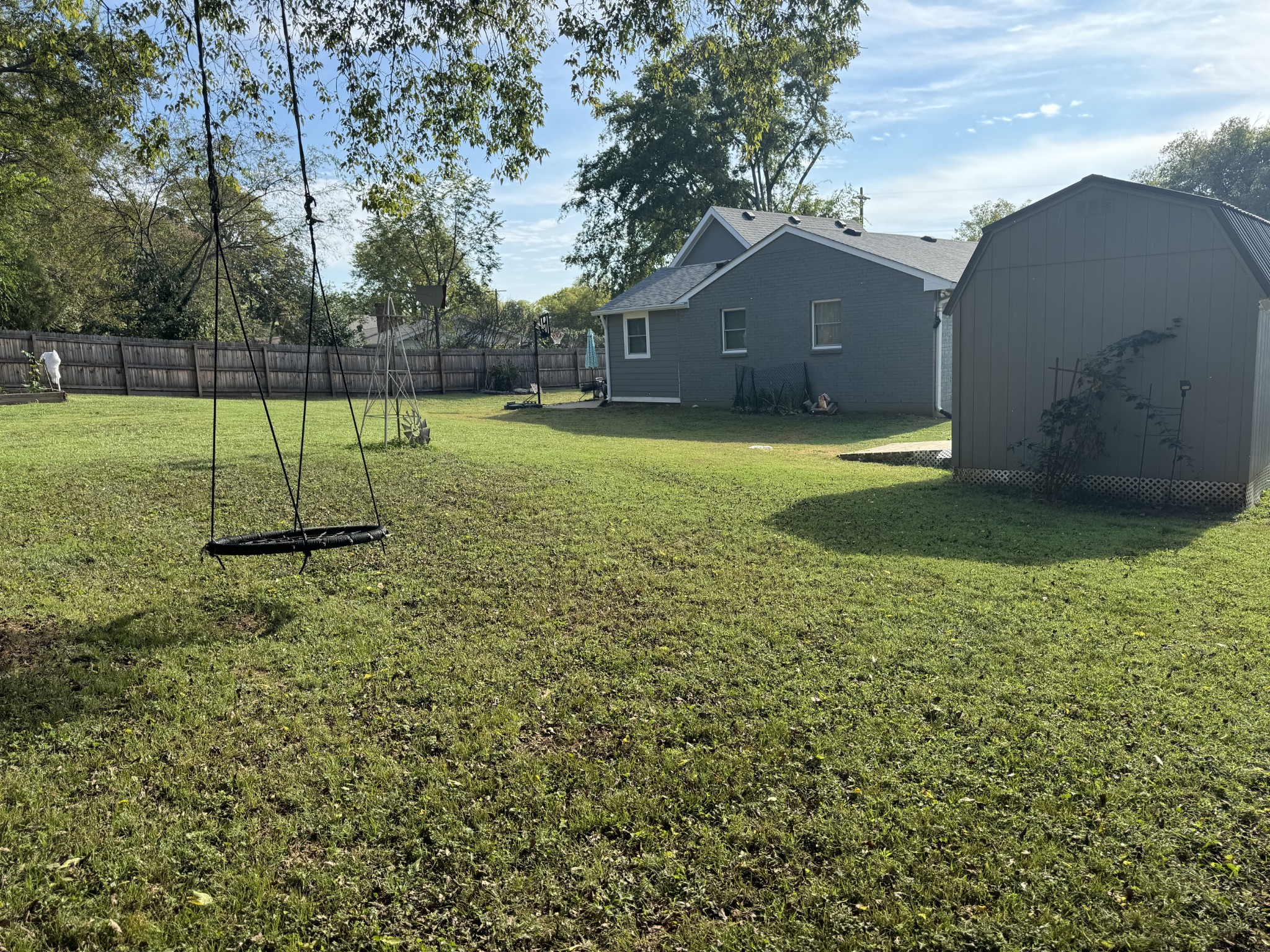 111 Lynn Dr, Hendersonville, TN 37075