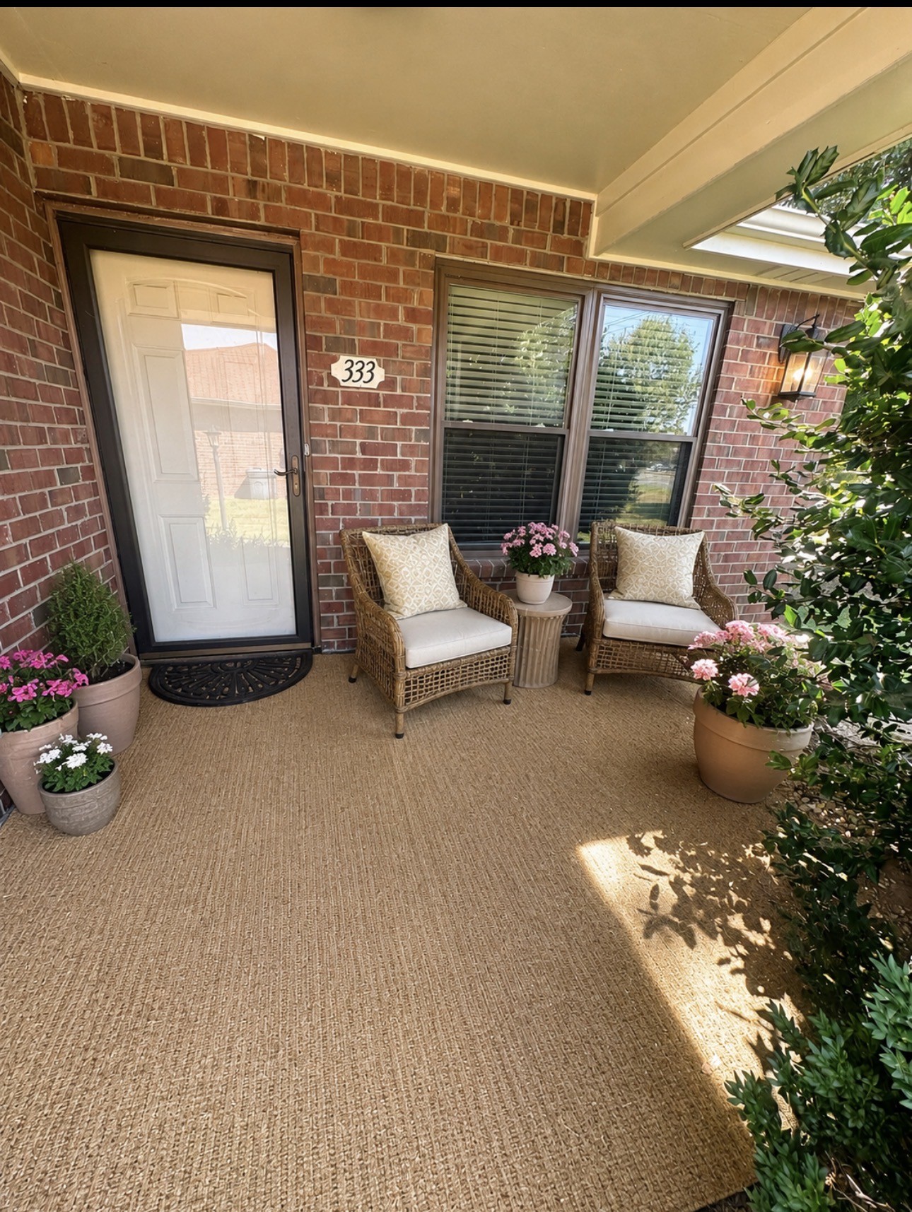 333 Deer Lake Dr, Nashville, TN 37221