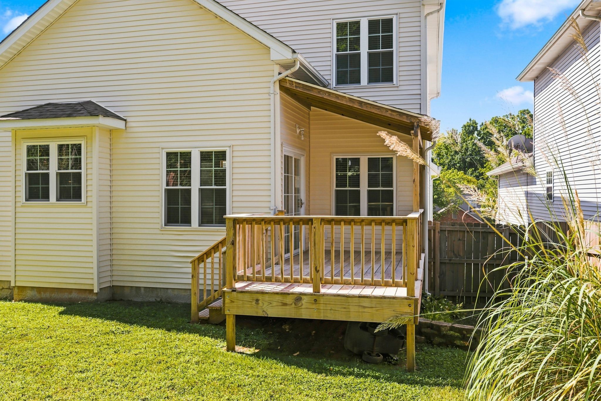 5936 Colchester Dr, Hermitage, TN 37076