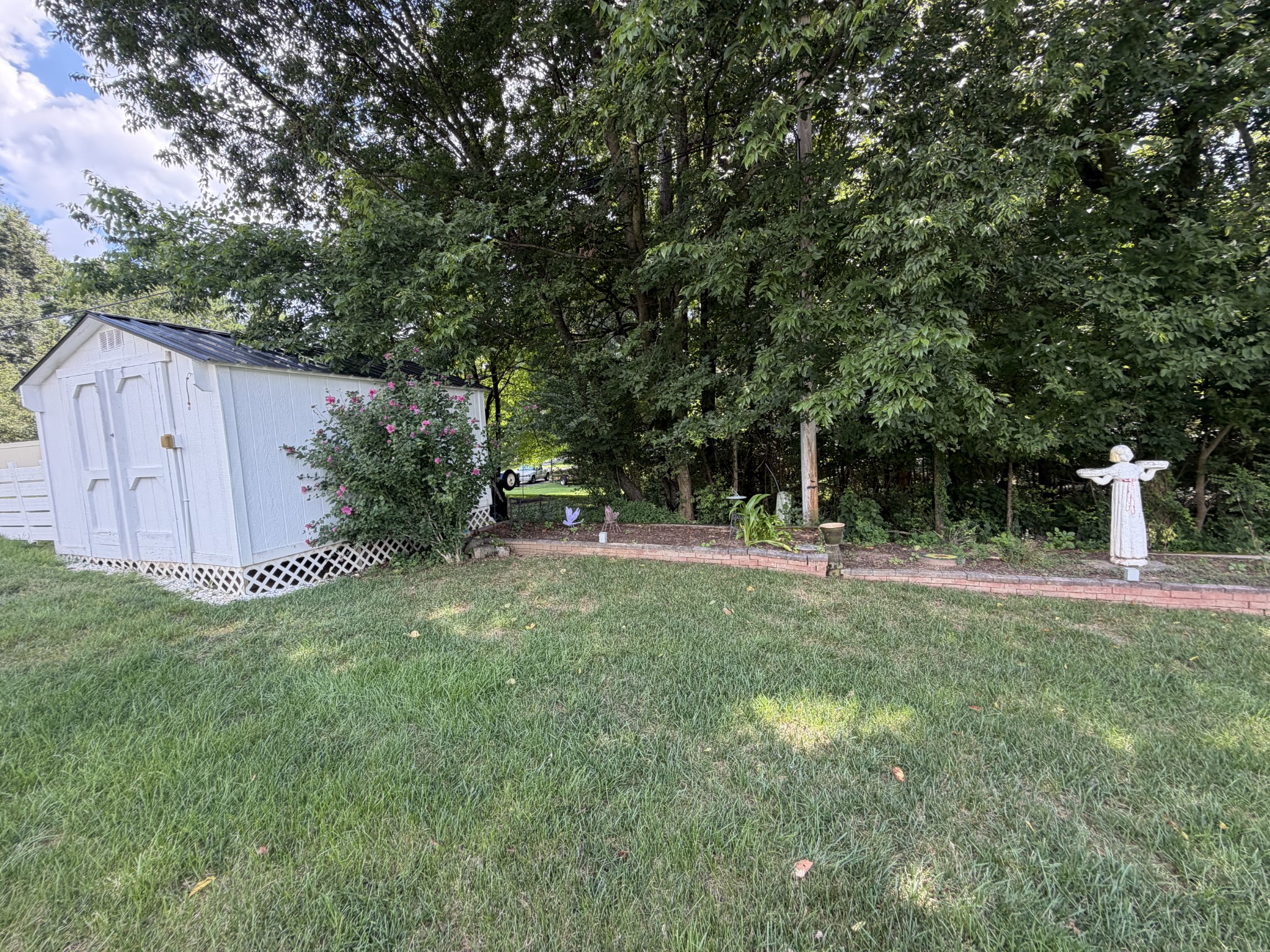 1505 Timberwood Dr, Columbia, TN 38401