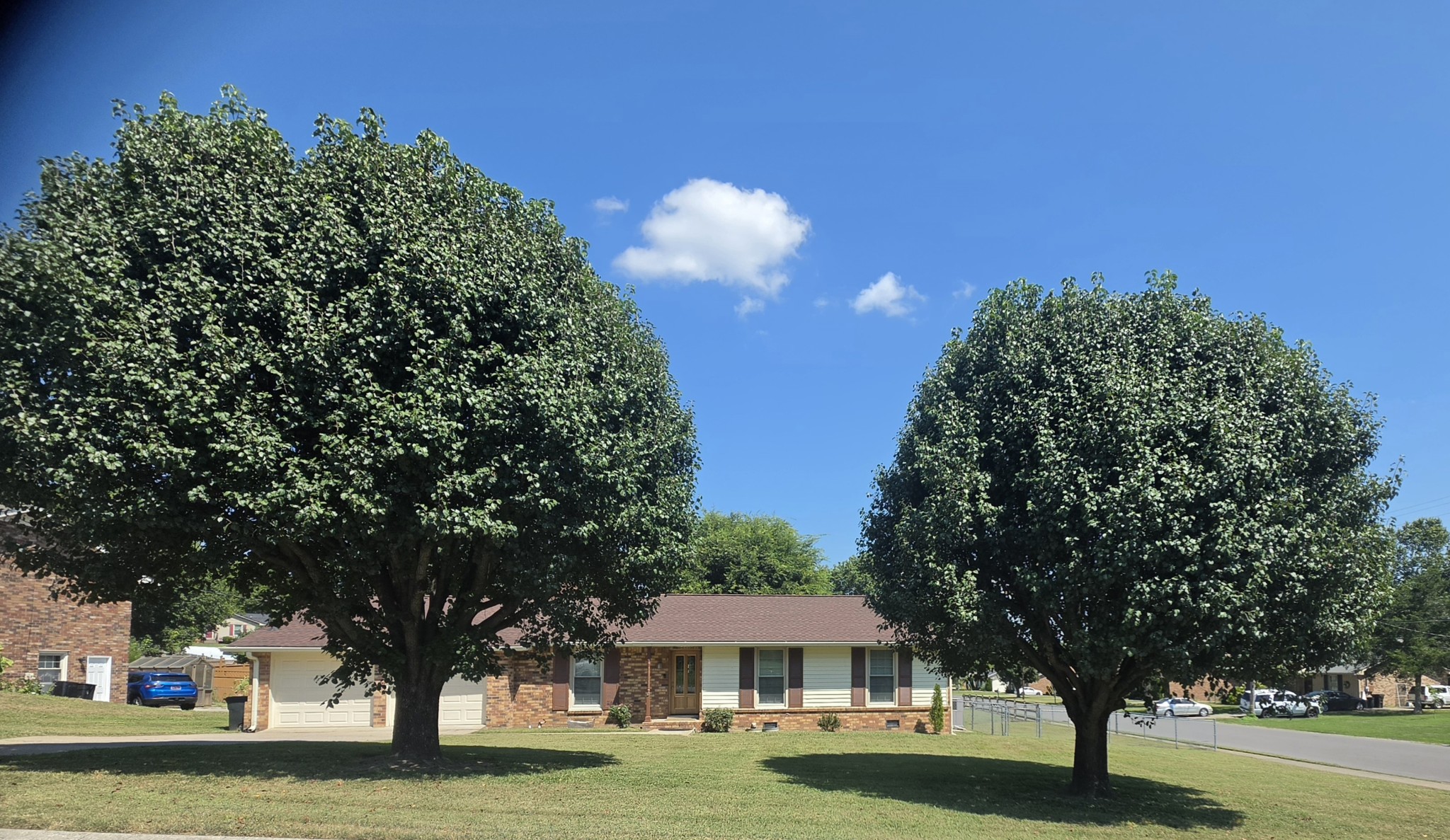 100 Shady View Dr, Hendersonville, TN 37075