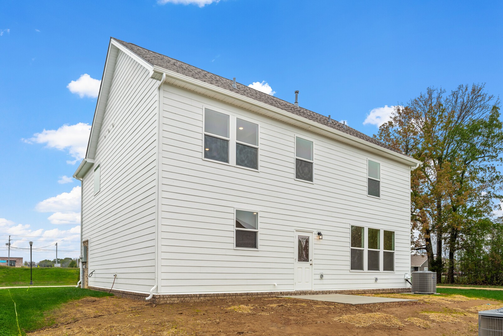 1972 Boger Dr, White House, TN 37188