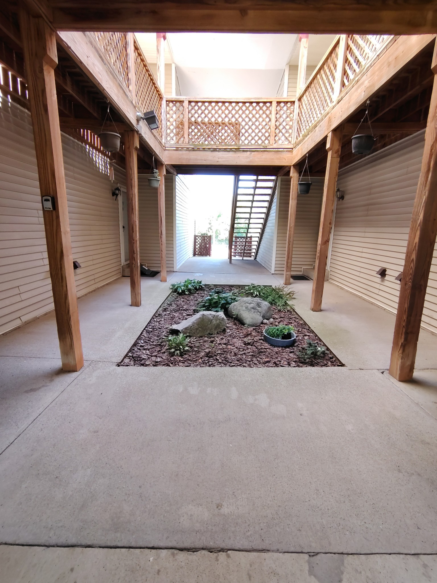 168 N Timber Dr, Nashville, TN 37214