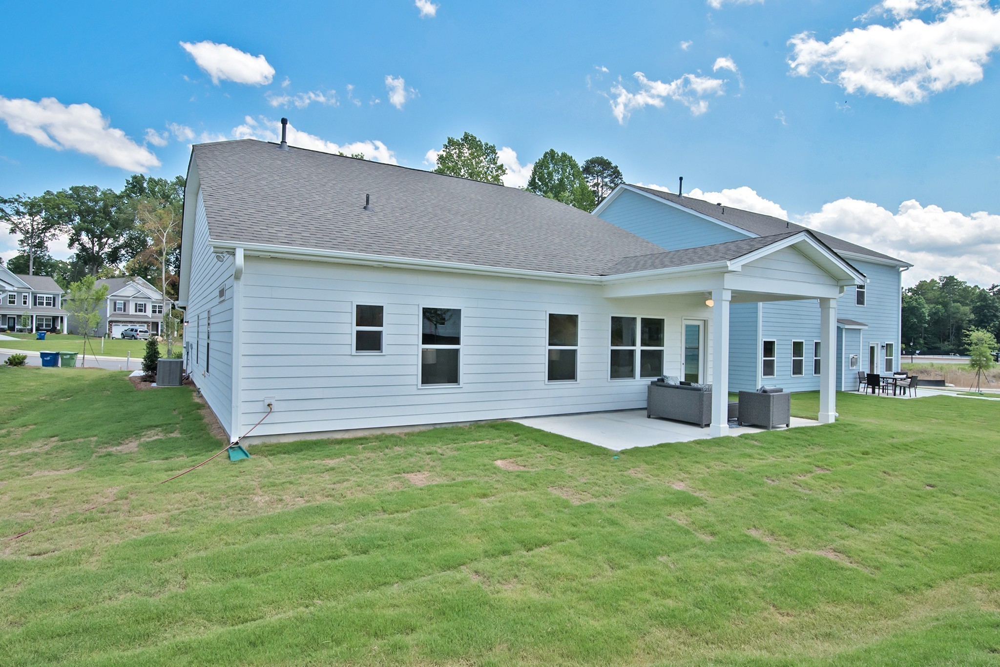 517 Charing Cross Dr, Lebanon, TN 37087