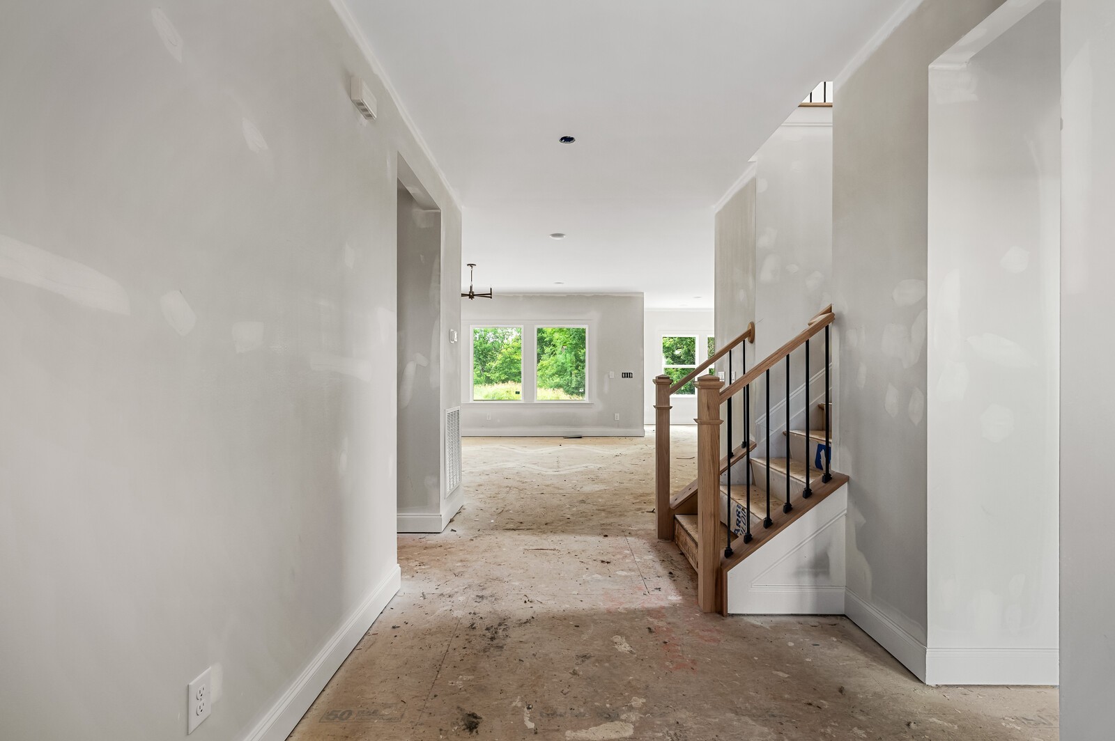 572 Baker Rd, Columbia, TN 38401