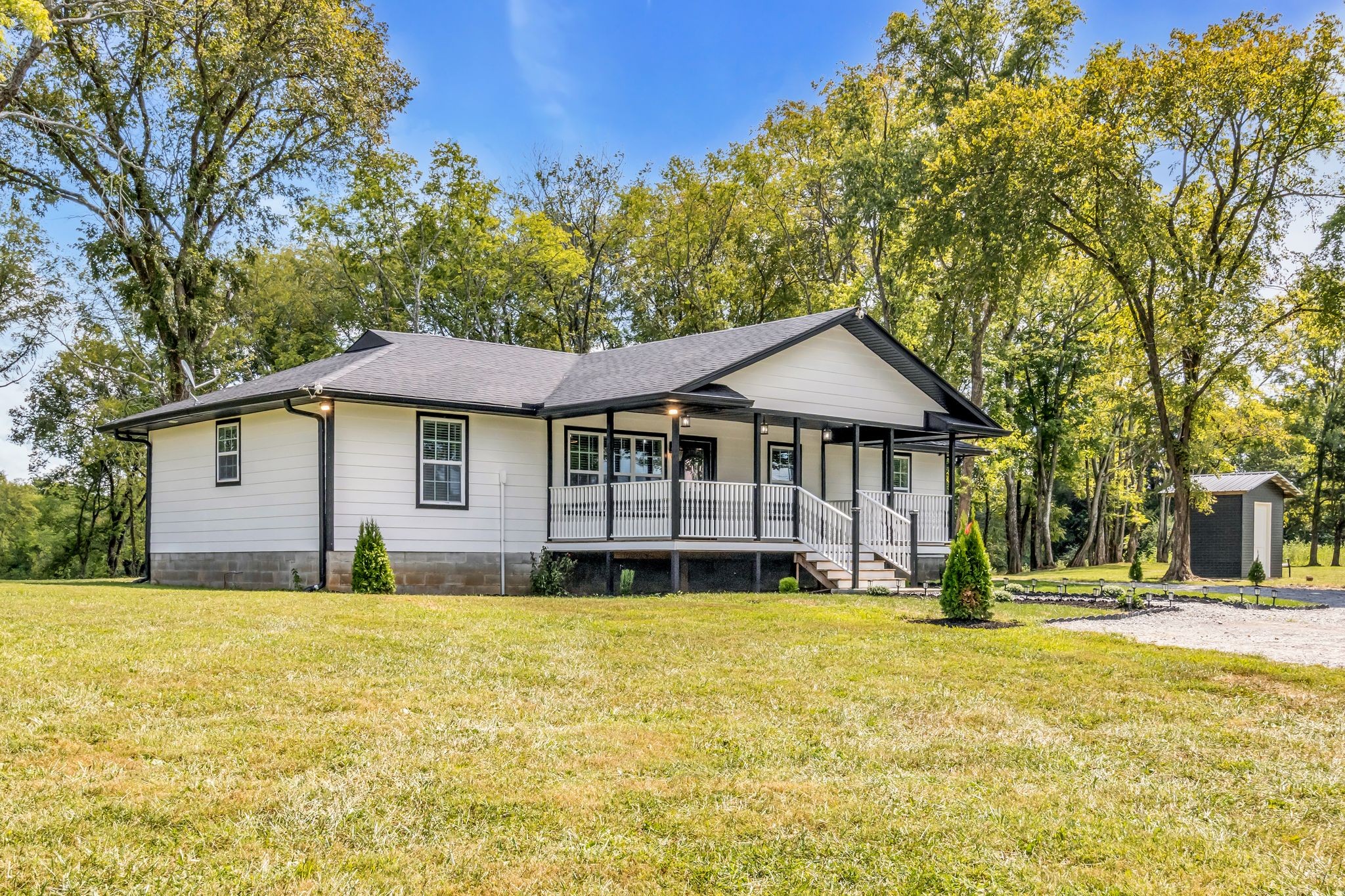 1613 Rucker Rd, Christiana, TN 37037