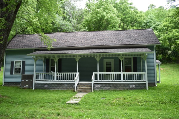 86 Dog Branch Rd S, Pleasant Shade, TN 37145