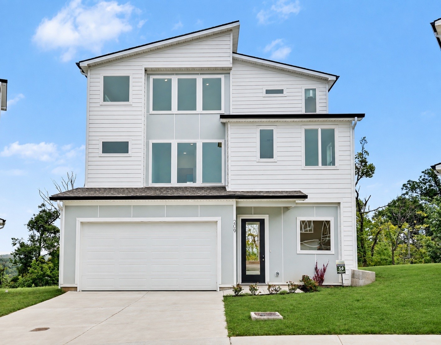 209 Walnutwood Ln, Nashville, TN 37211