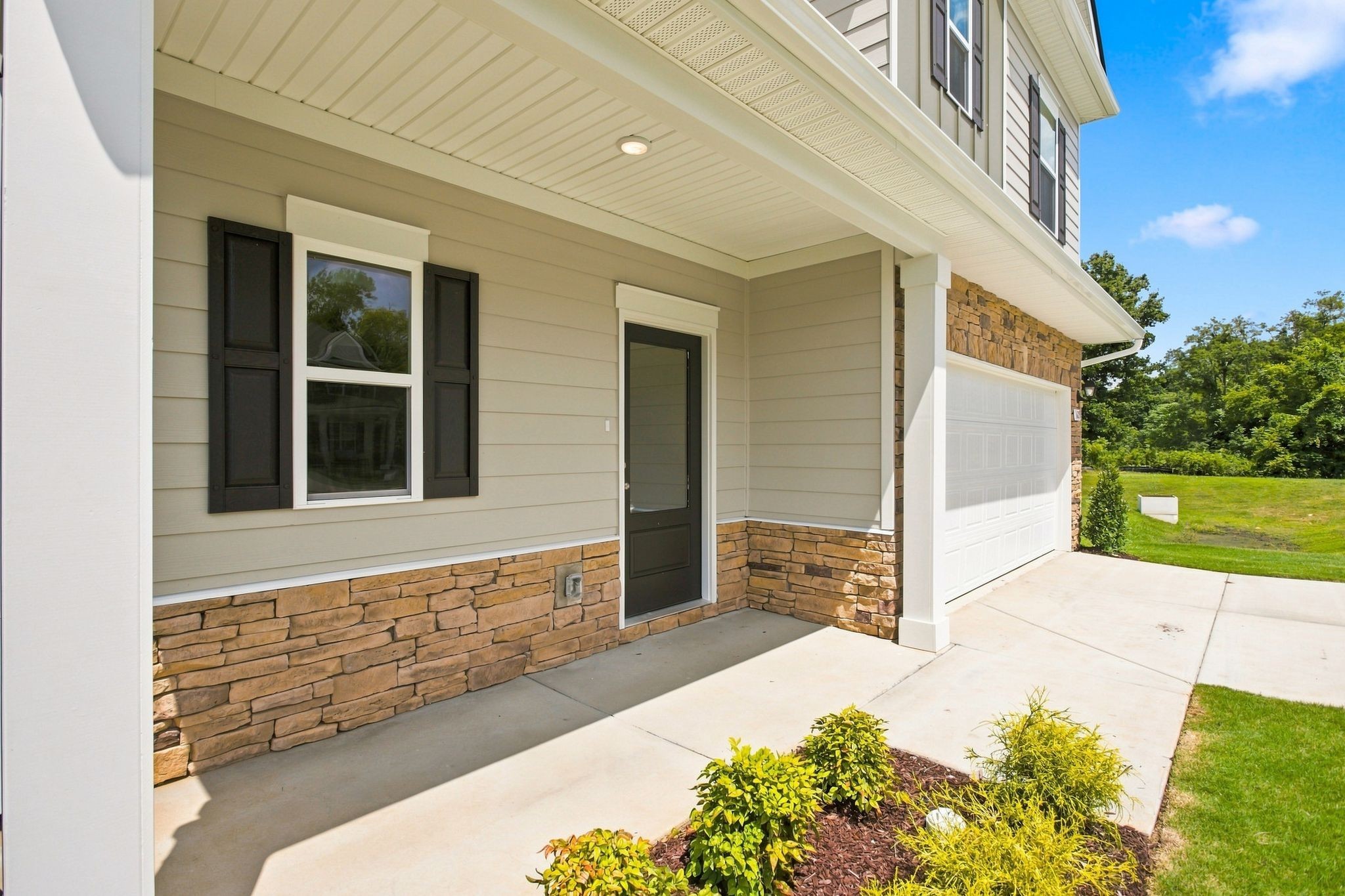 625 Nightengale Ridge Dr, Columbia, TN 38401
