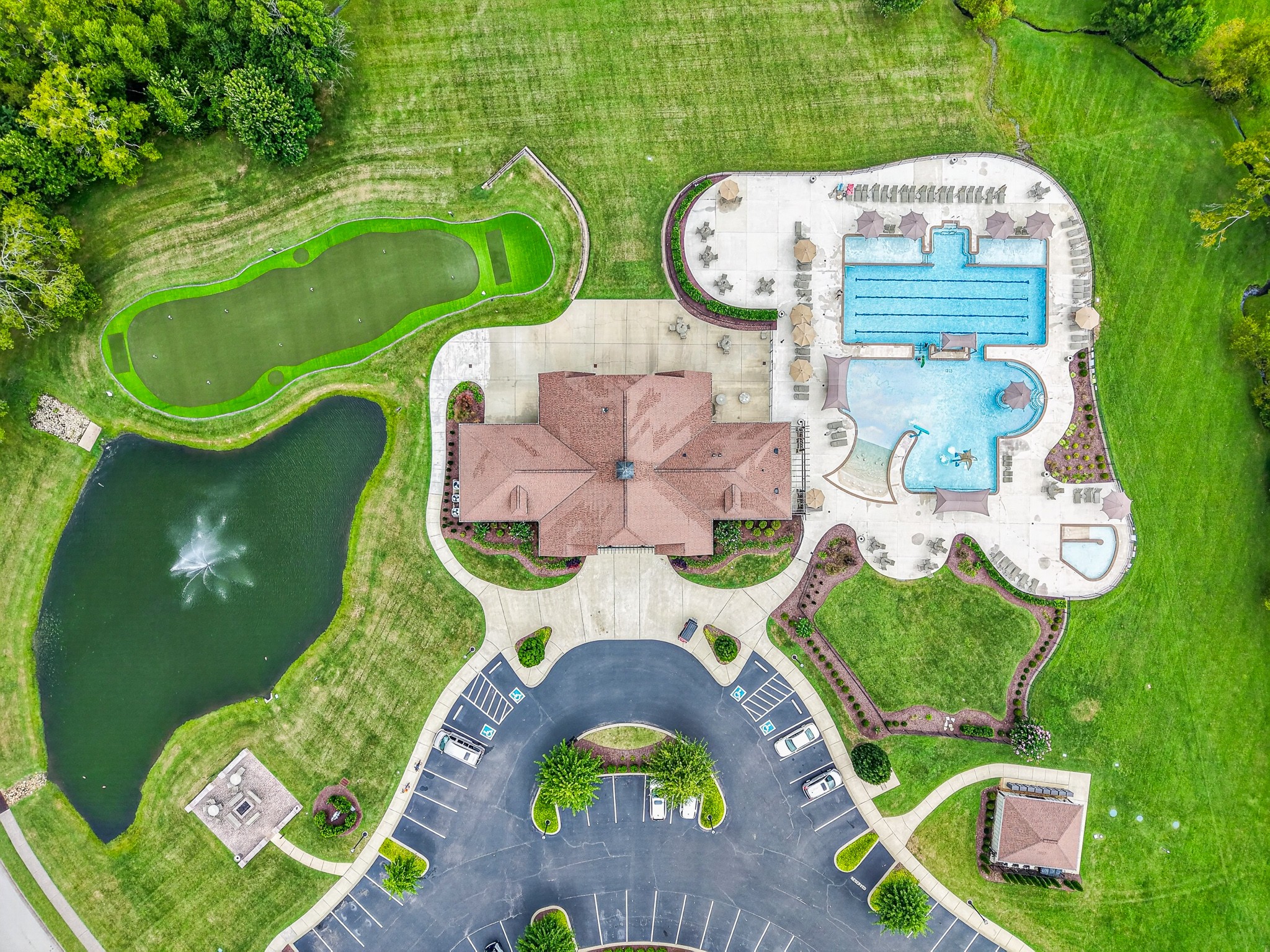 6910 Wellsford Ln, College Grove, TN 37046
