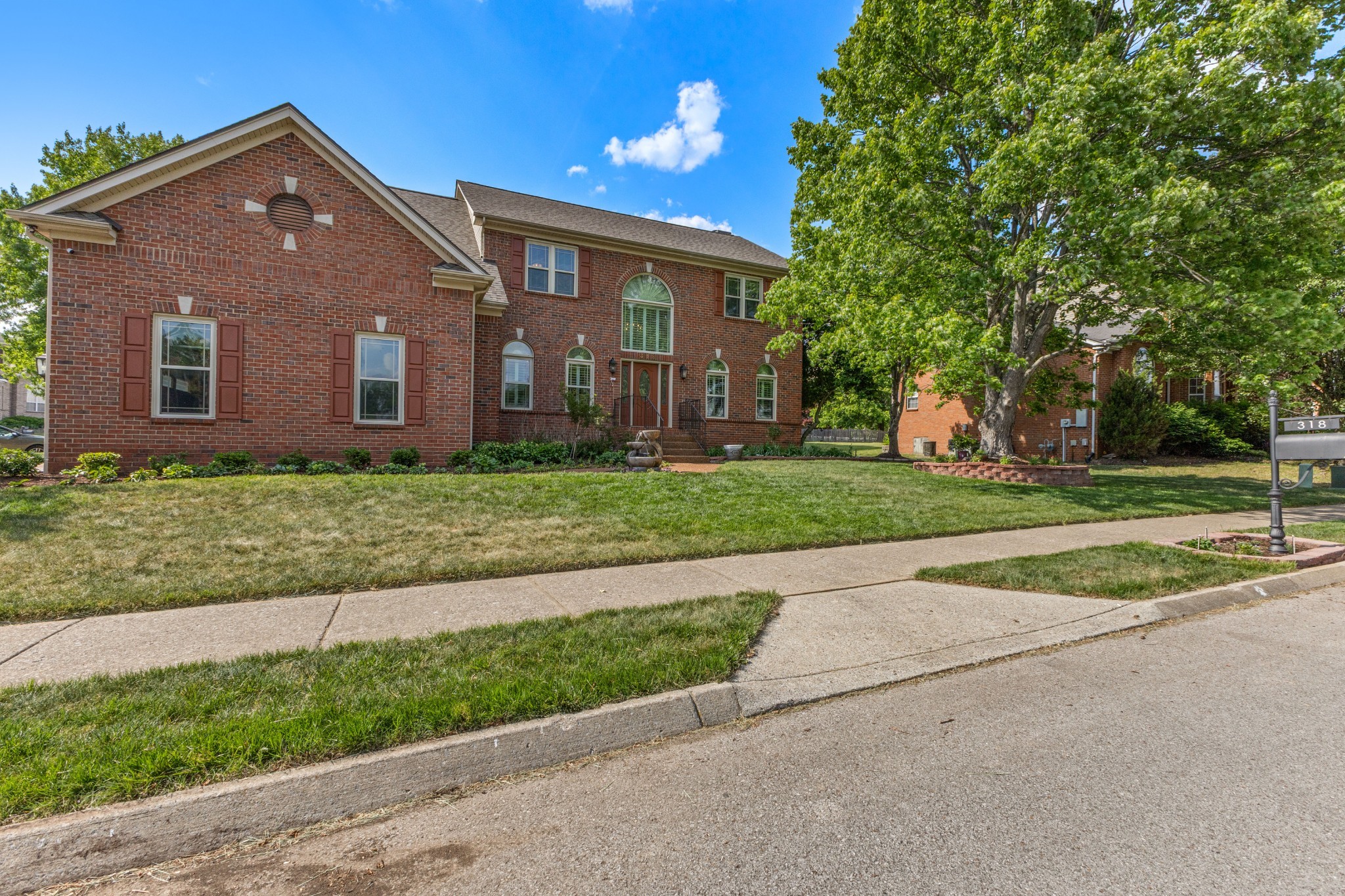318 Logans Cir, Franklin, TN 37067