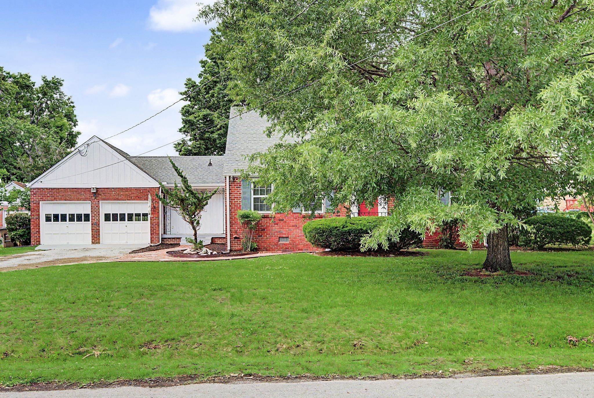 2840 Blue Brick Dr, Nashville, TN 37214