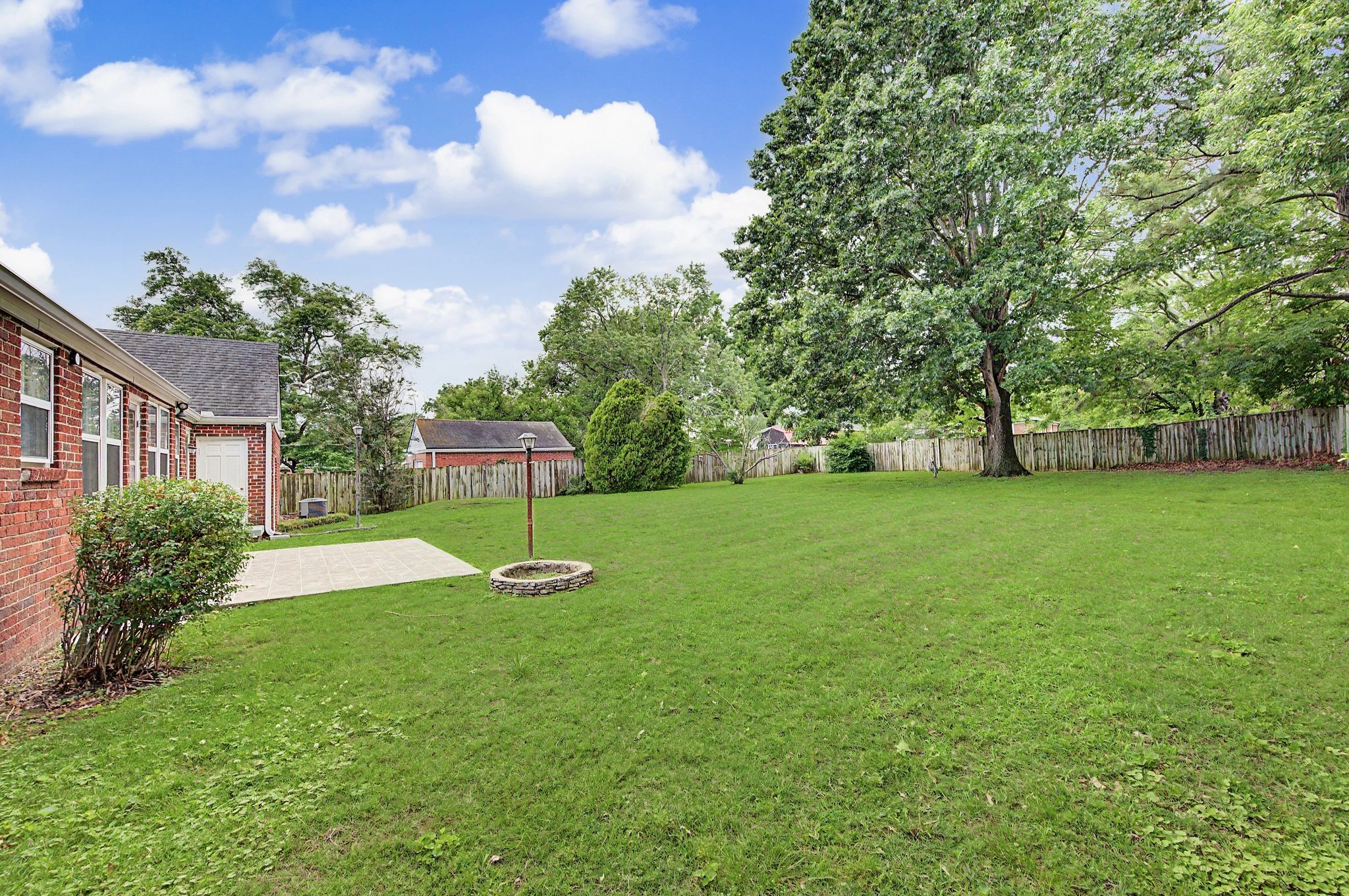 2840 Blue Brick Dr, Nashville, TN 37214