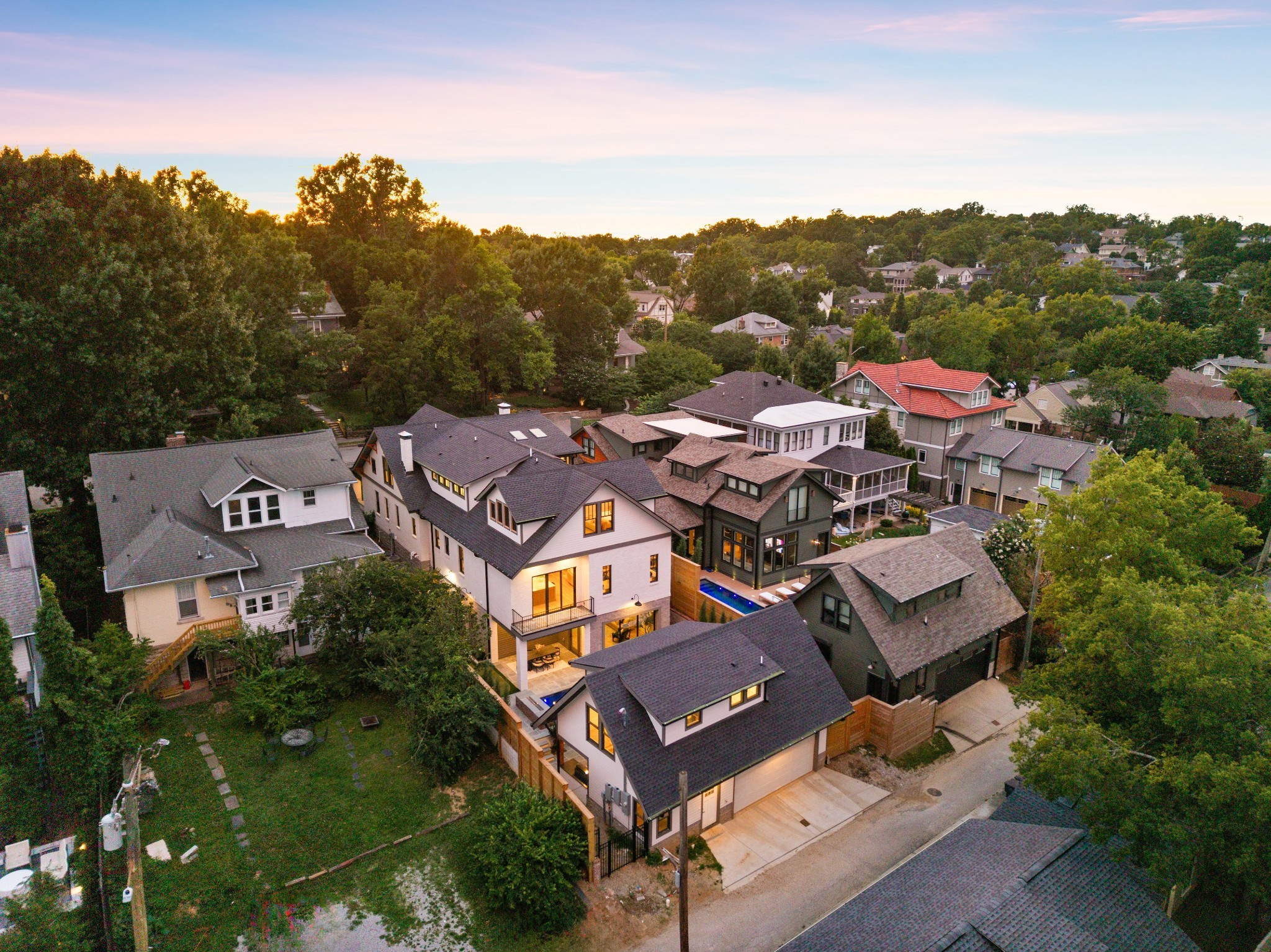 2806 Oakland Ave, Nashville, TN 37212