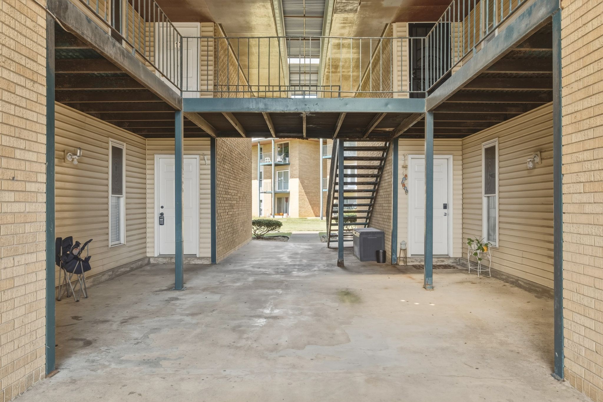 555 N Dupont Ave #A16, Madison, TN 37115