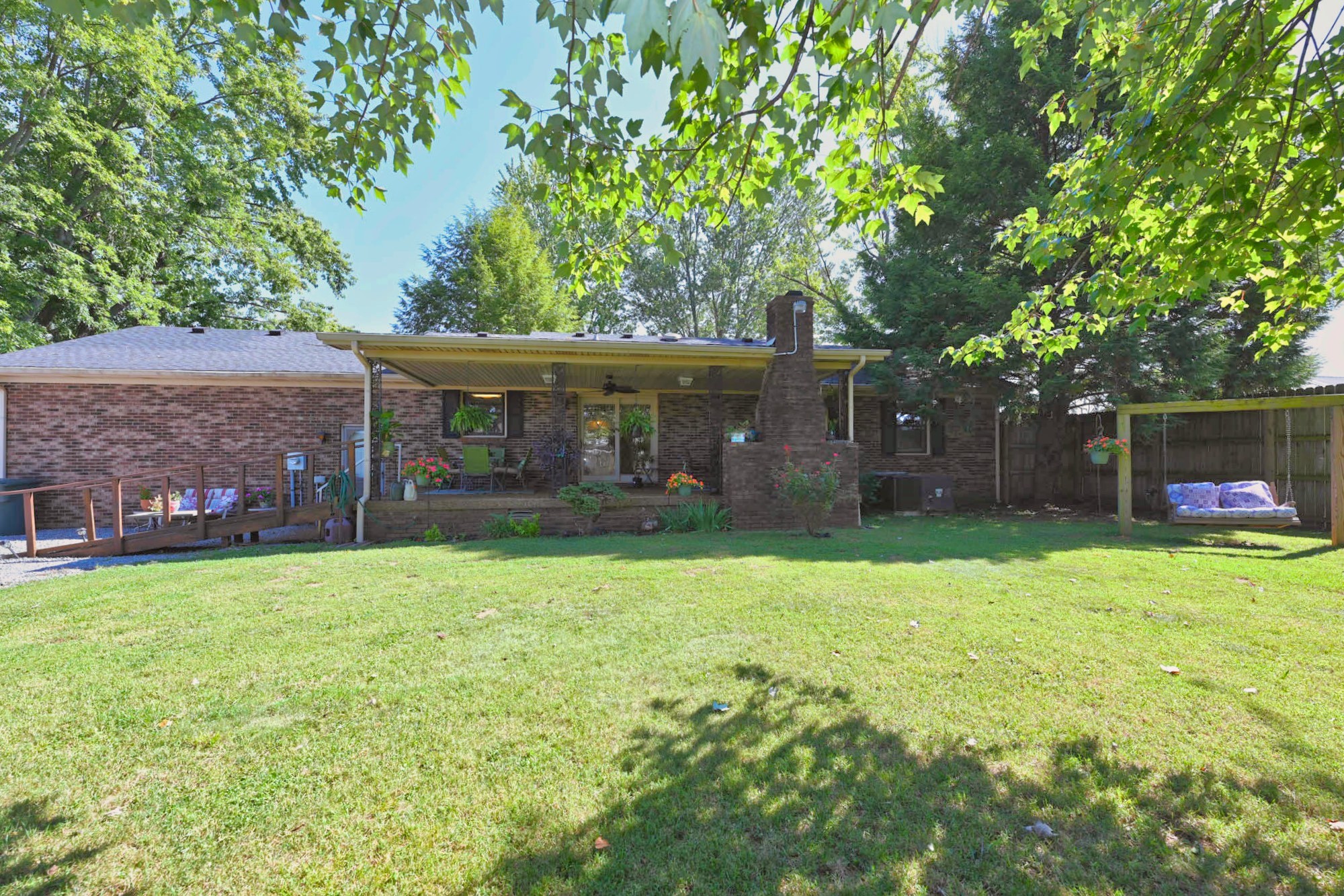 222 Victor Reiter Park Way, Portland, TN 37148