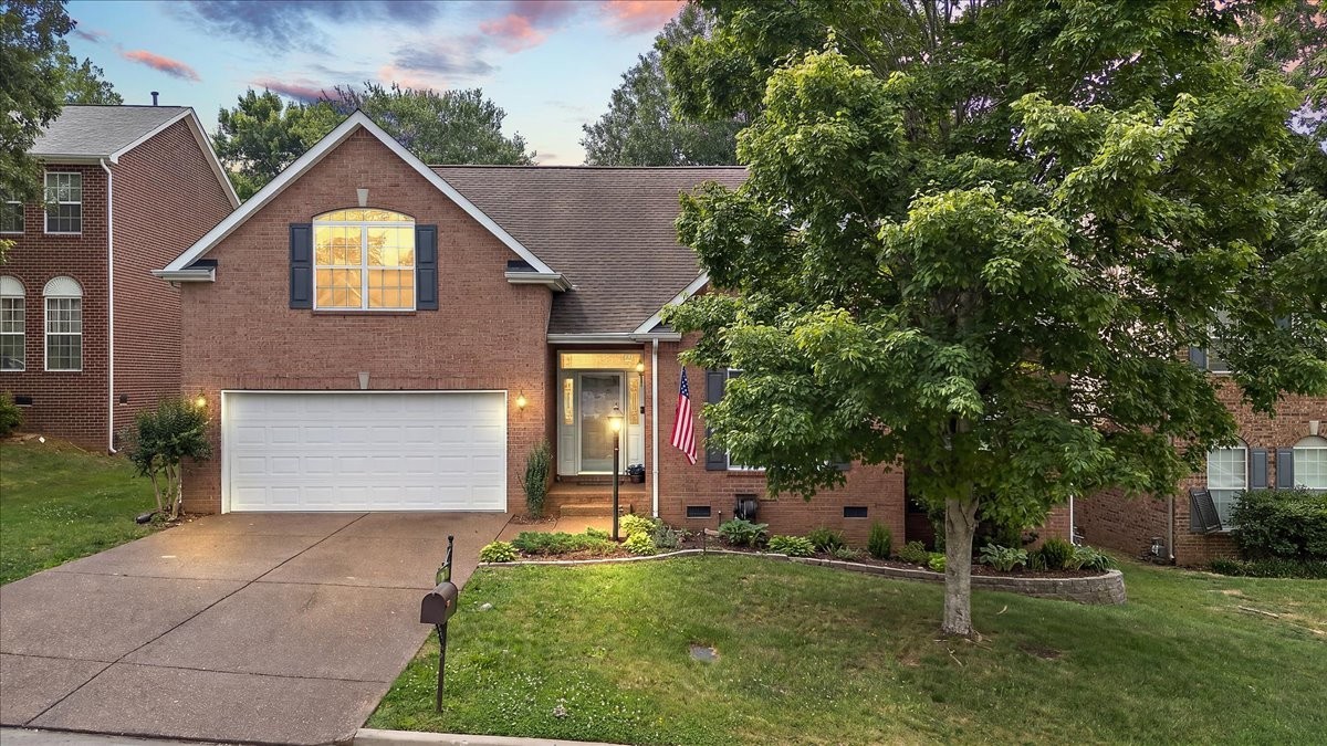 704 Sherbrooke Ct, Nashville, TN 37211