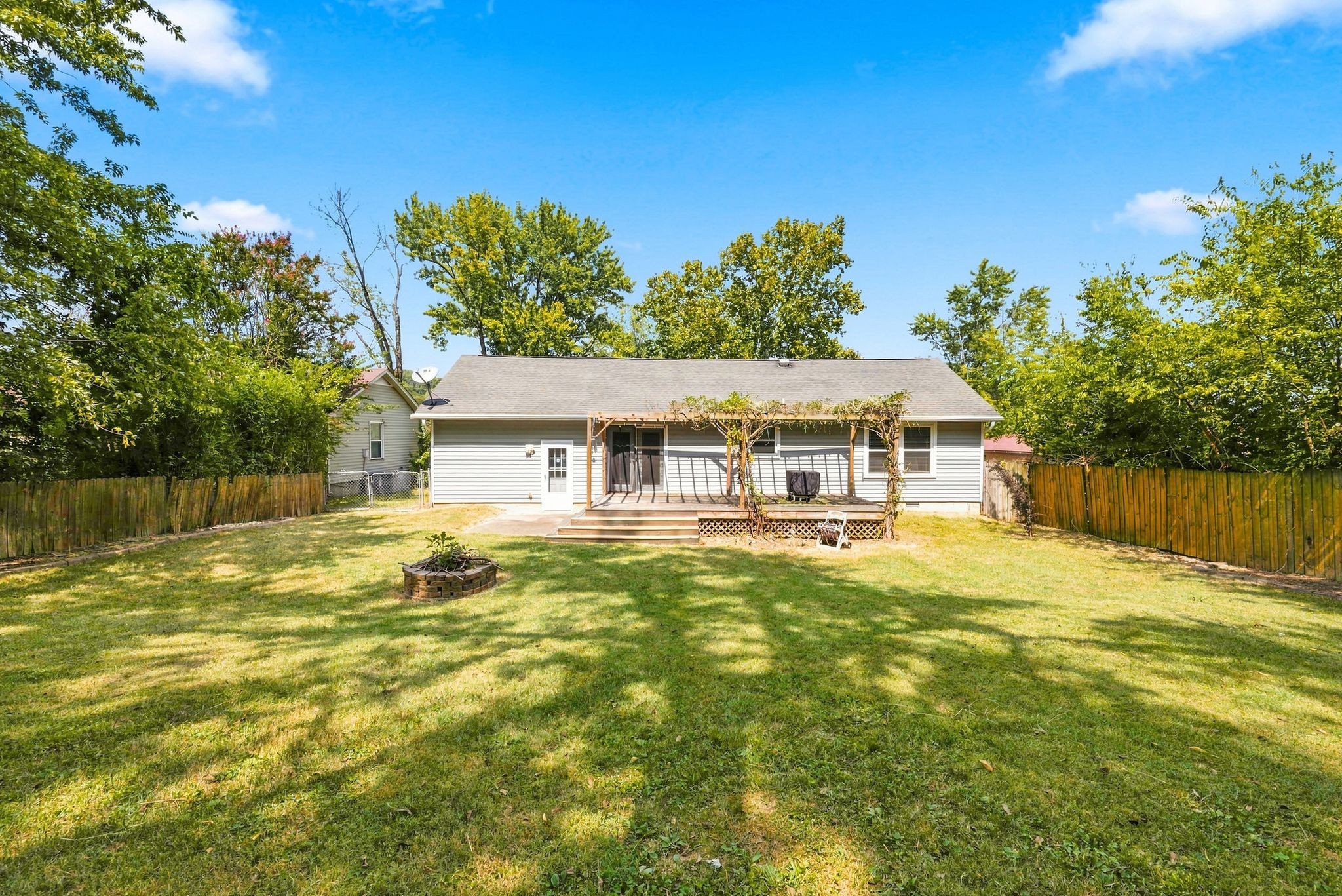 192 Evergreen Cir, Hendersonville, TN 37075