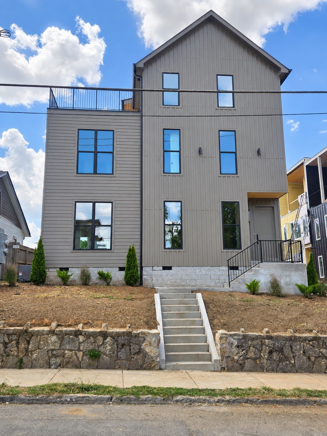 108A N 9th St, Nashville, TN 37206