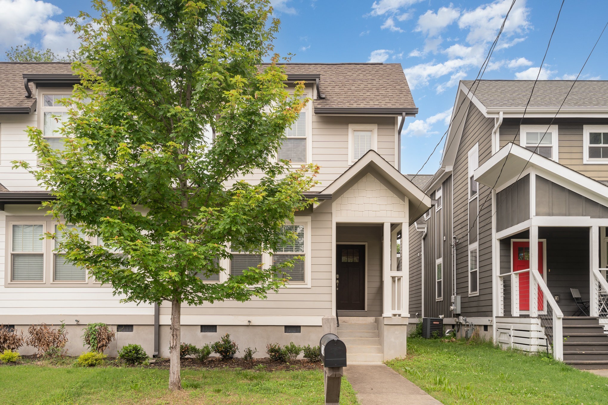 1719 14th Ave S #A, Nashville, TN 37212
