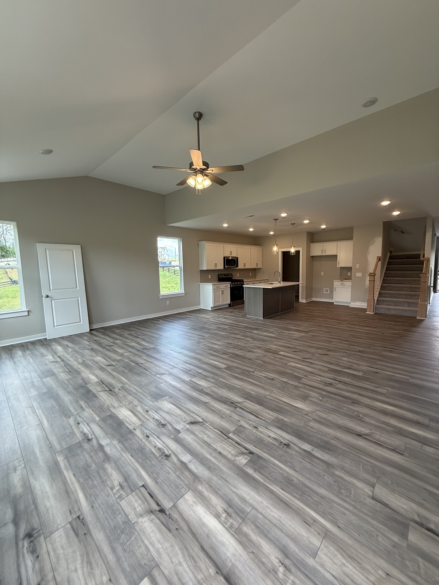3322 Parmenter St, Columbia, TN 38401