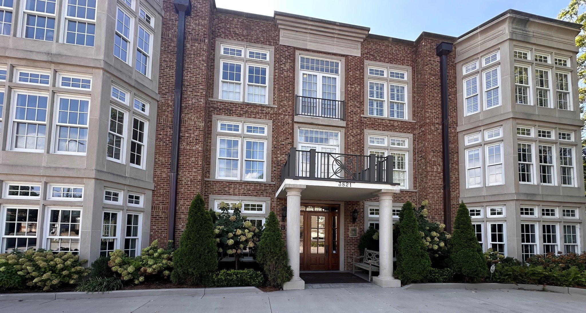 3821 West End Ave #202, Nashville, TN 37205